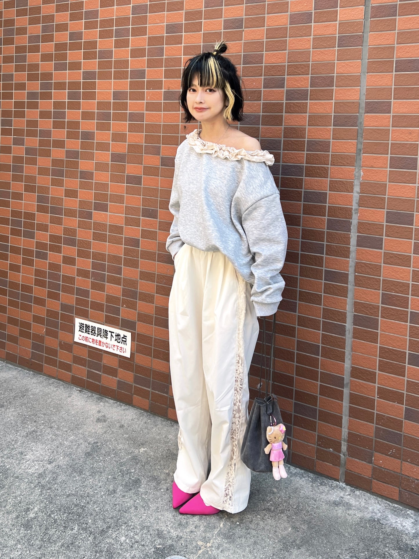 サイドレースラインワイドパンツ DPB79140
