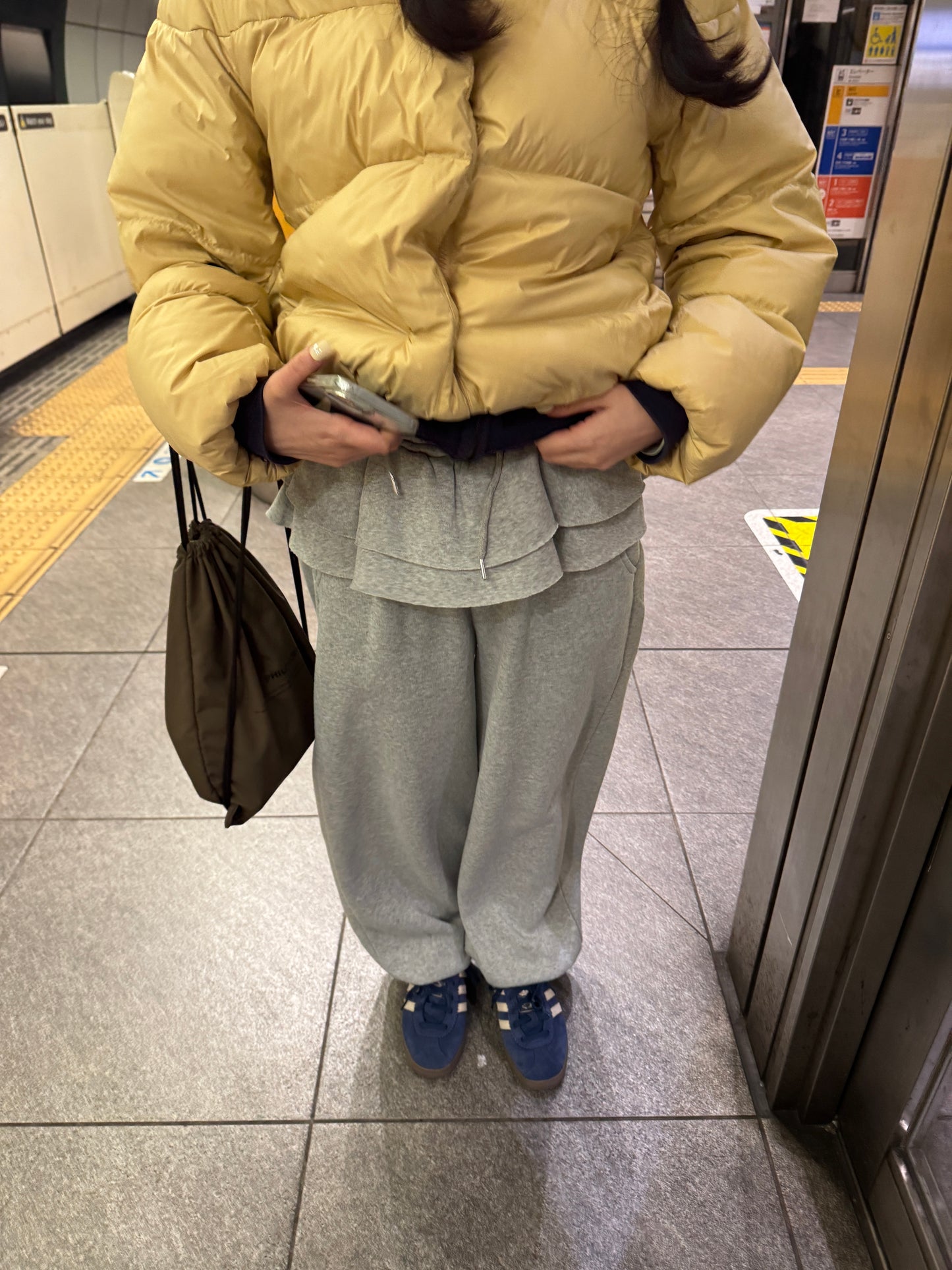 フリルデザインスウェットパンツ DPB84078