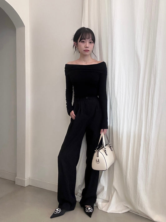 オフショルブラックトップス DPB43174