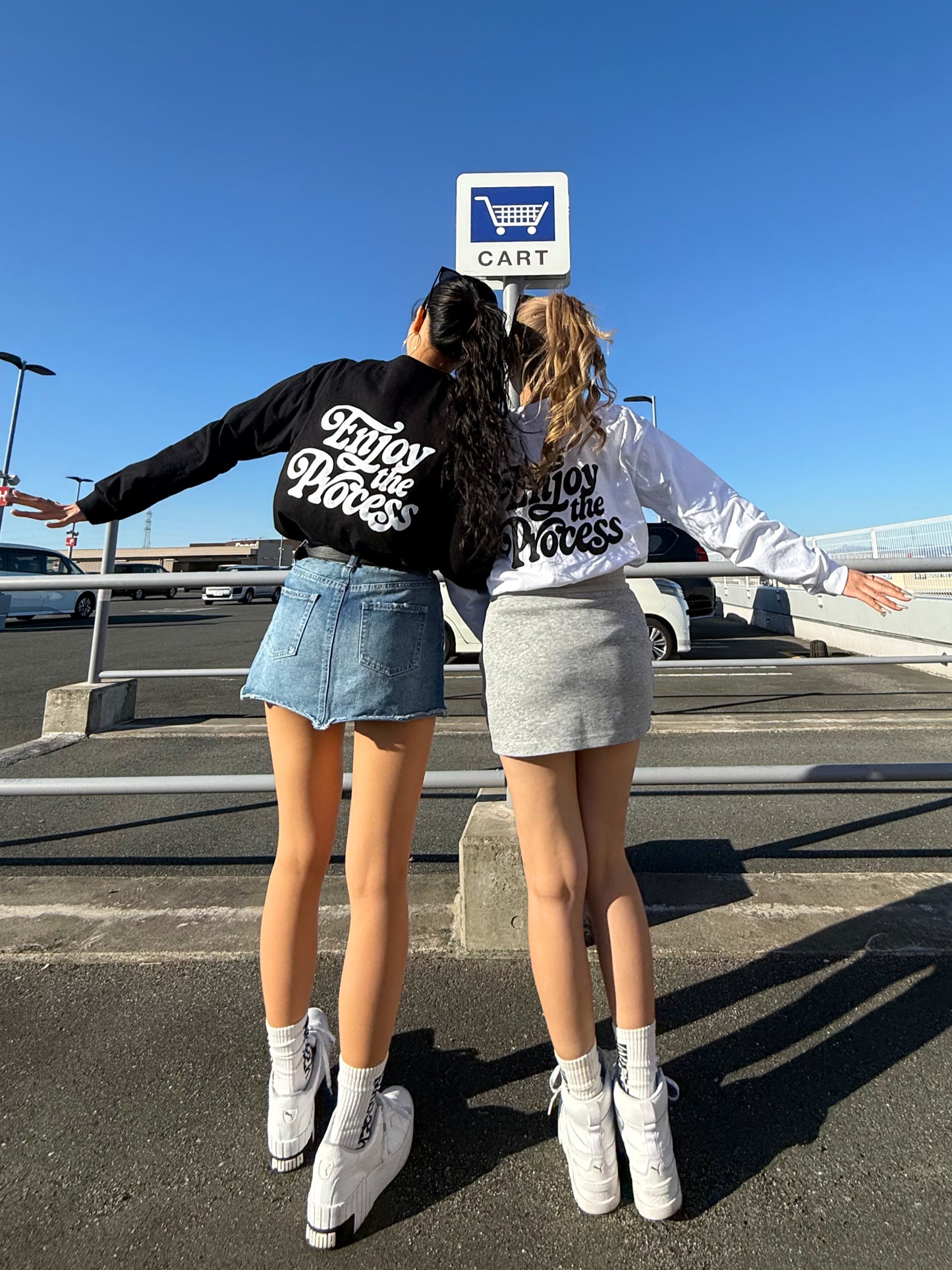 ユニセックスロゴロングスリーブTシャツ DPB73254