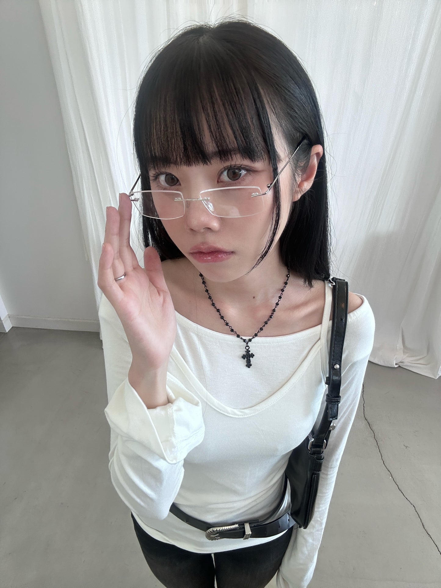 シルバーリムレスメガネ DPB43241