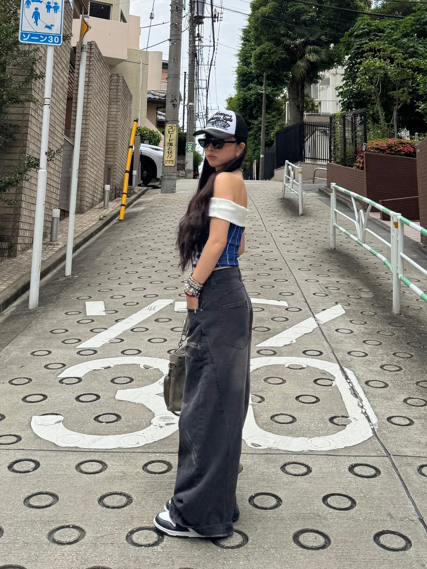 ナンバーオフショルダートップス DPB86053