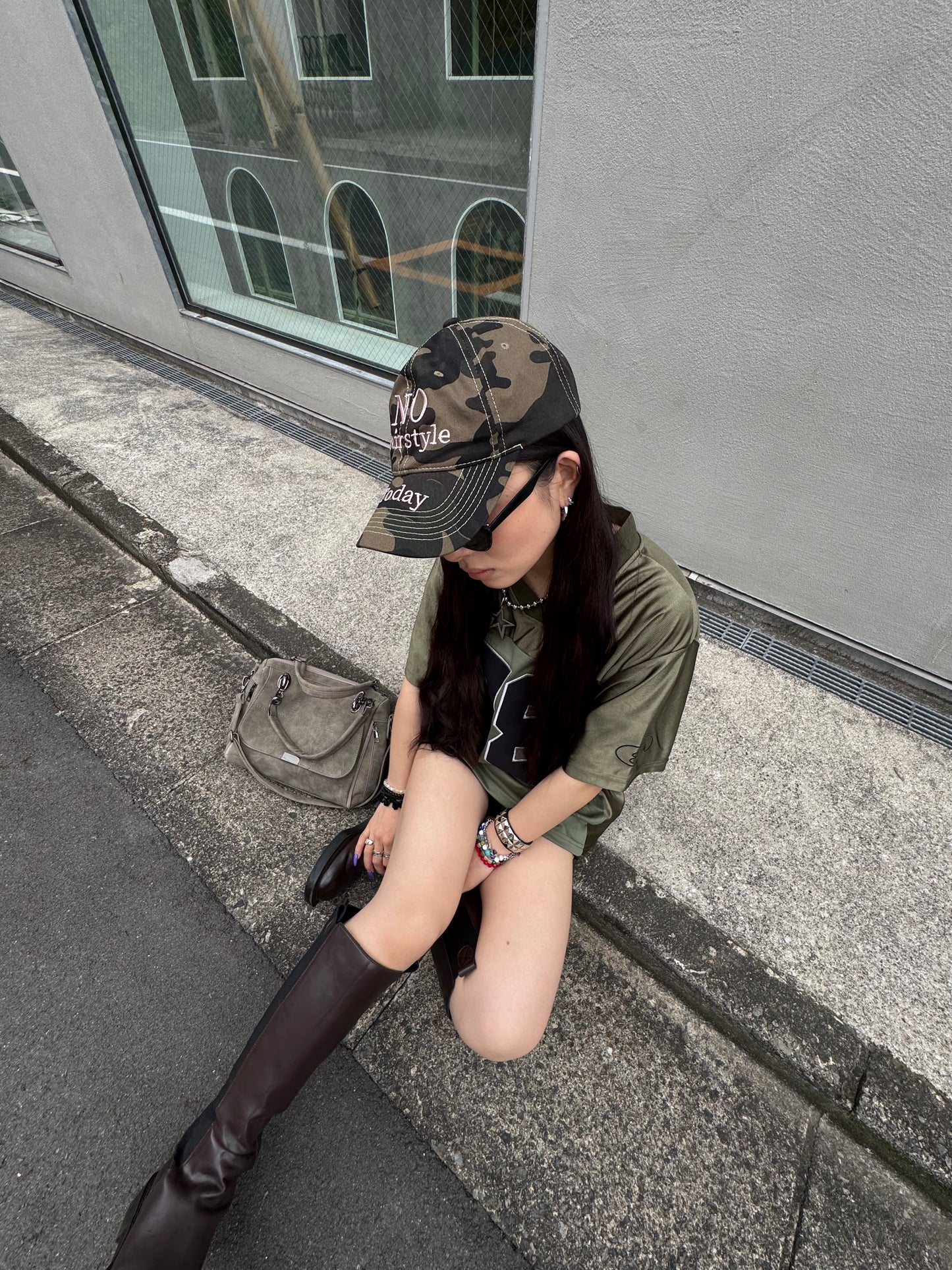 VネックナンバーTシャツ DPB86062