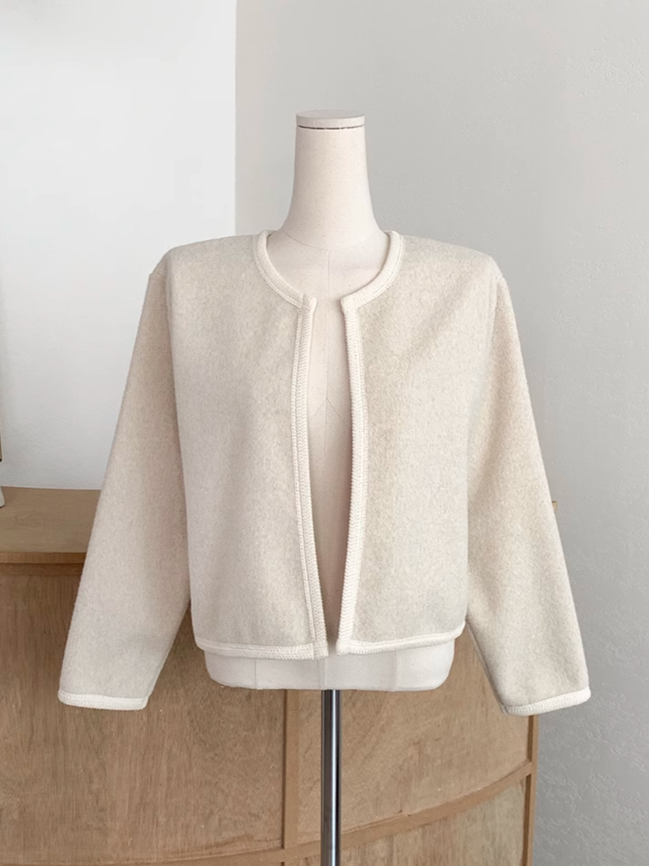 ラウンドネックジャケット CAA00455