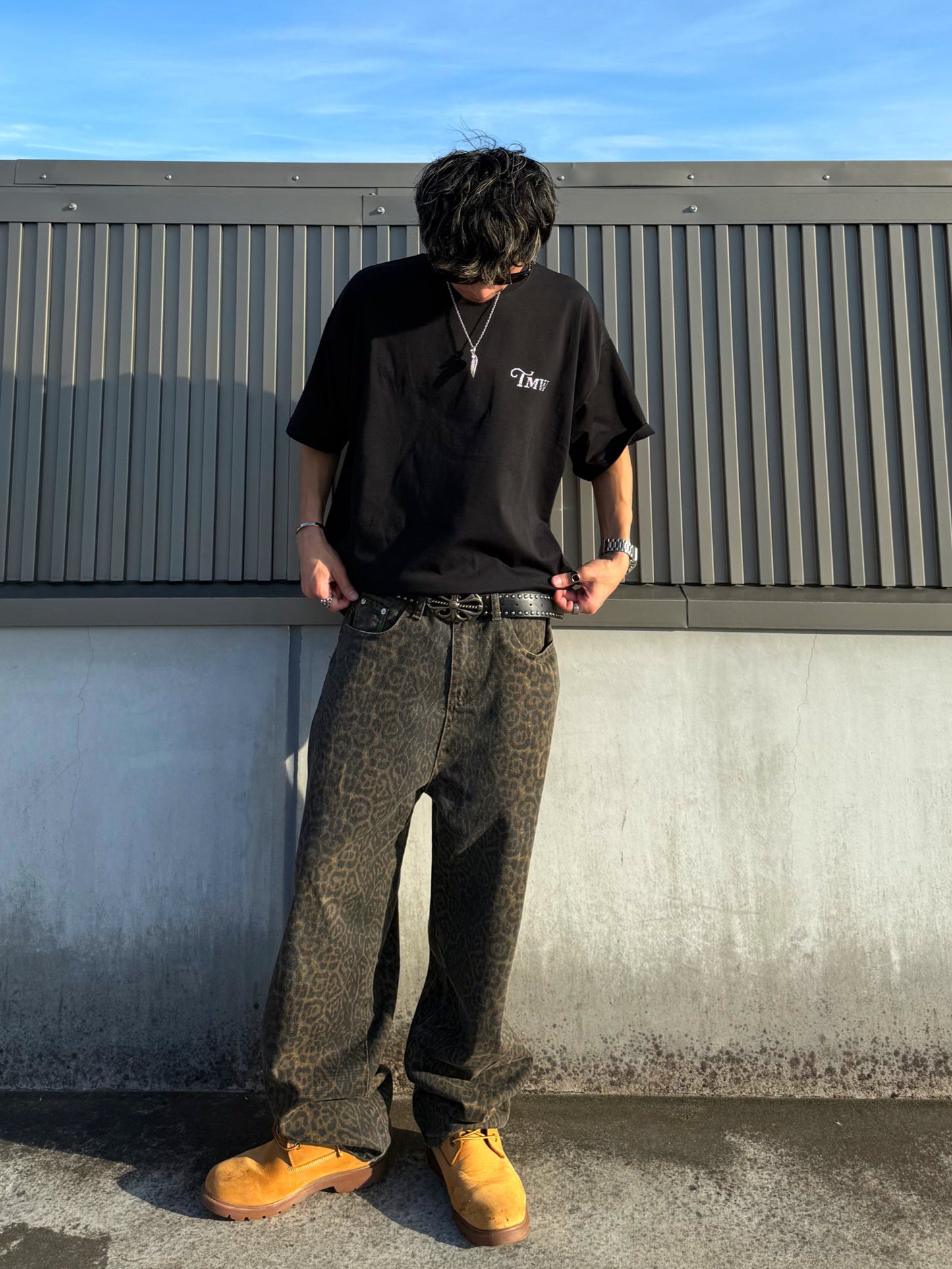 TMW stone over tee