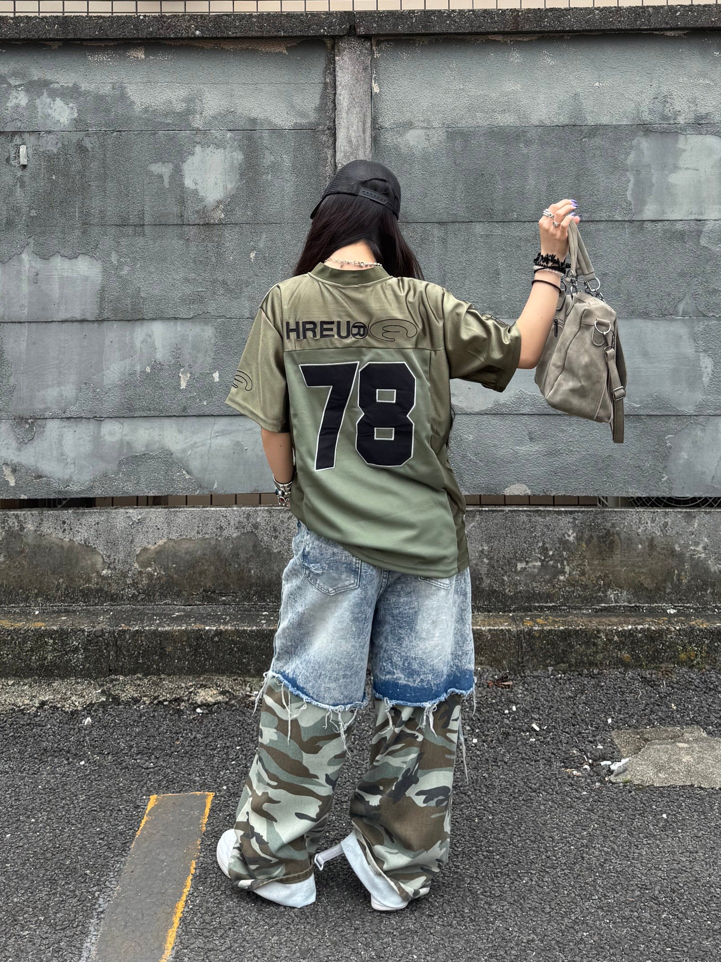 VネックナンバーTシャツ DPB86062