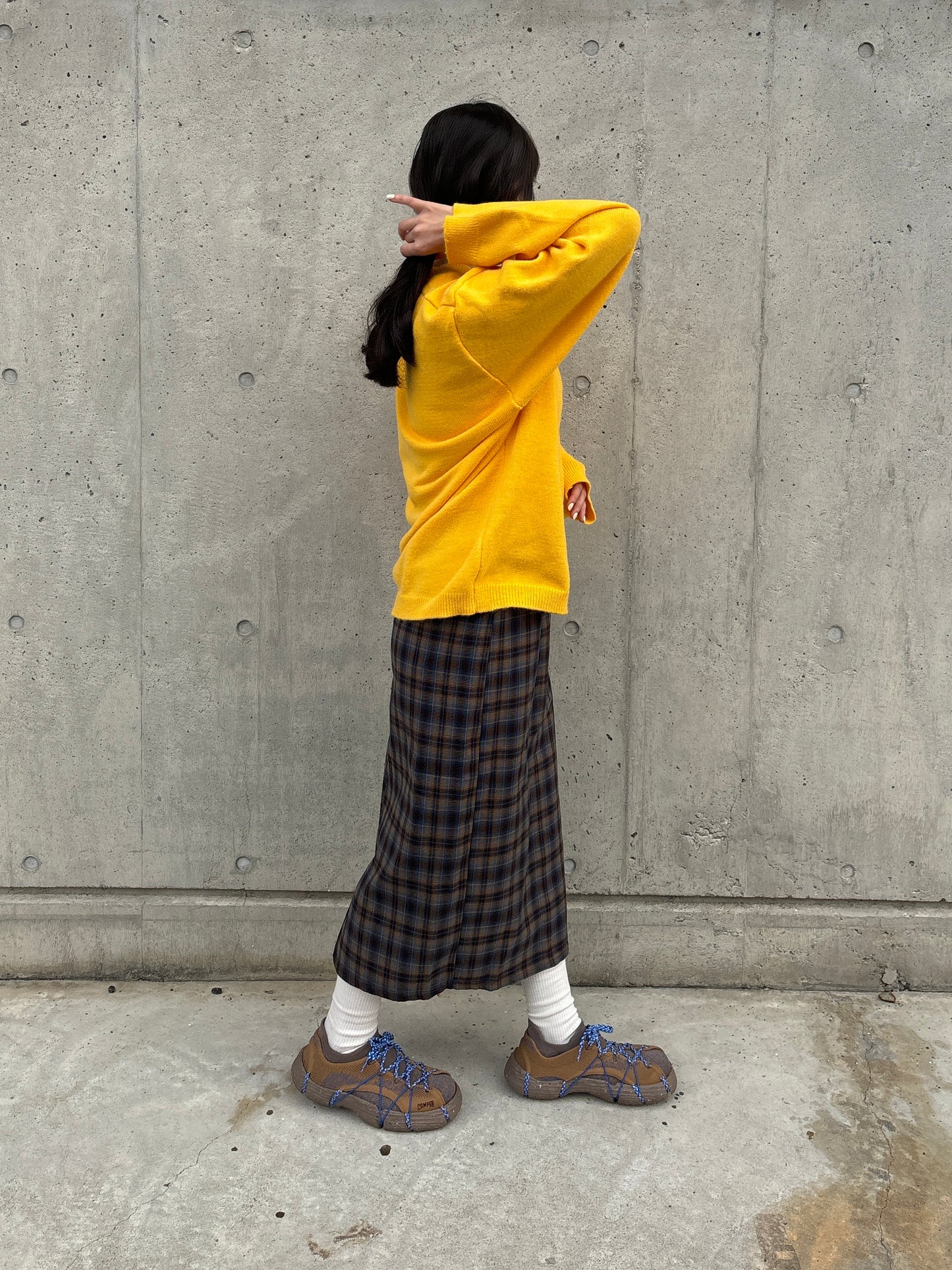 オーバーサイズVネックニット DPB84024