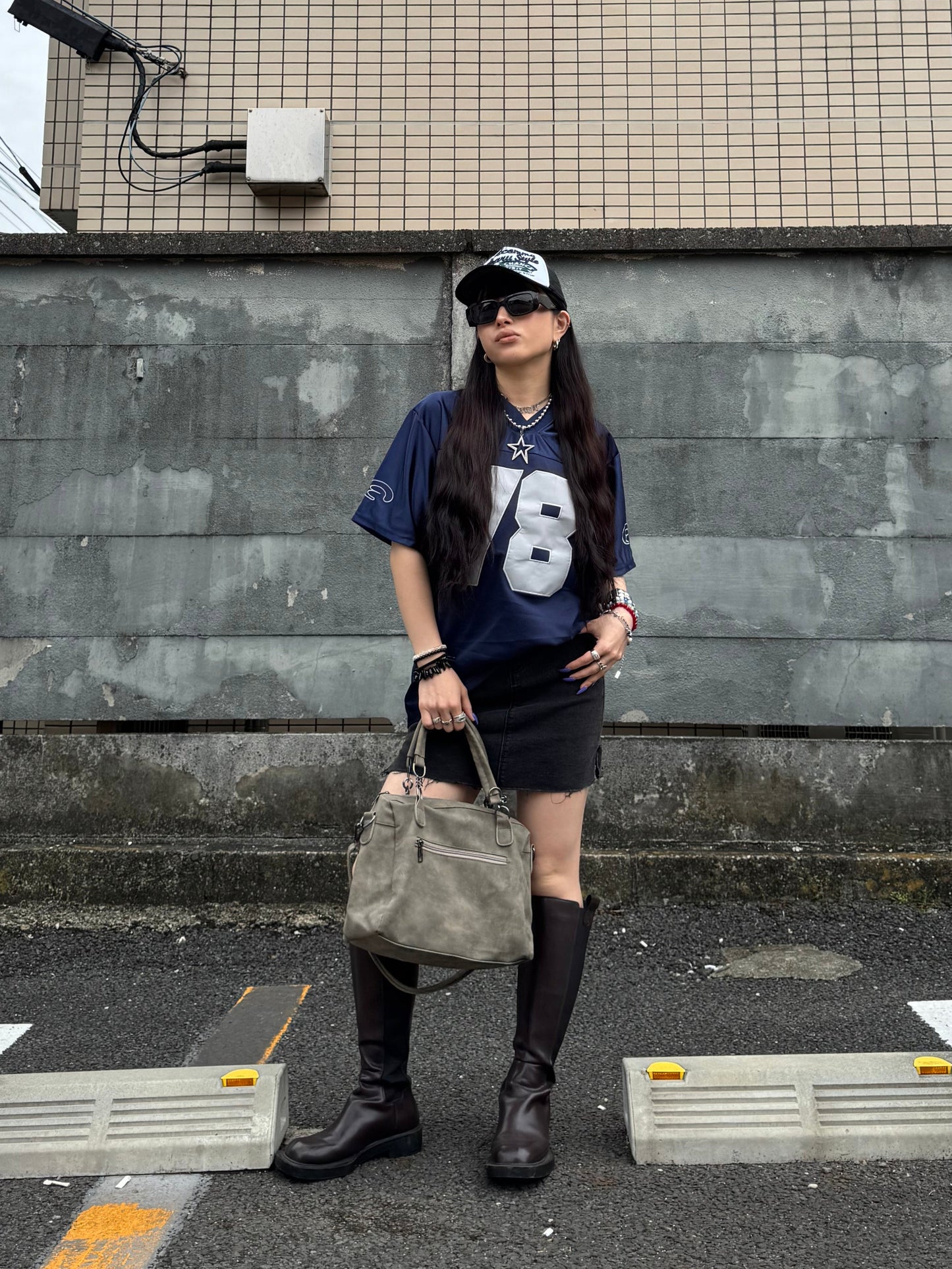 VネックナンバーTシャツ DPB86062