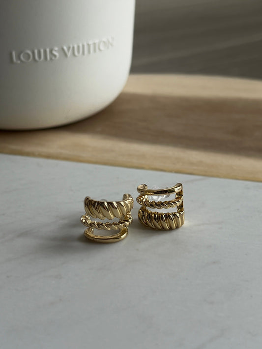 ゴールドピアス DPB56114