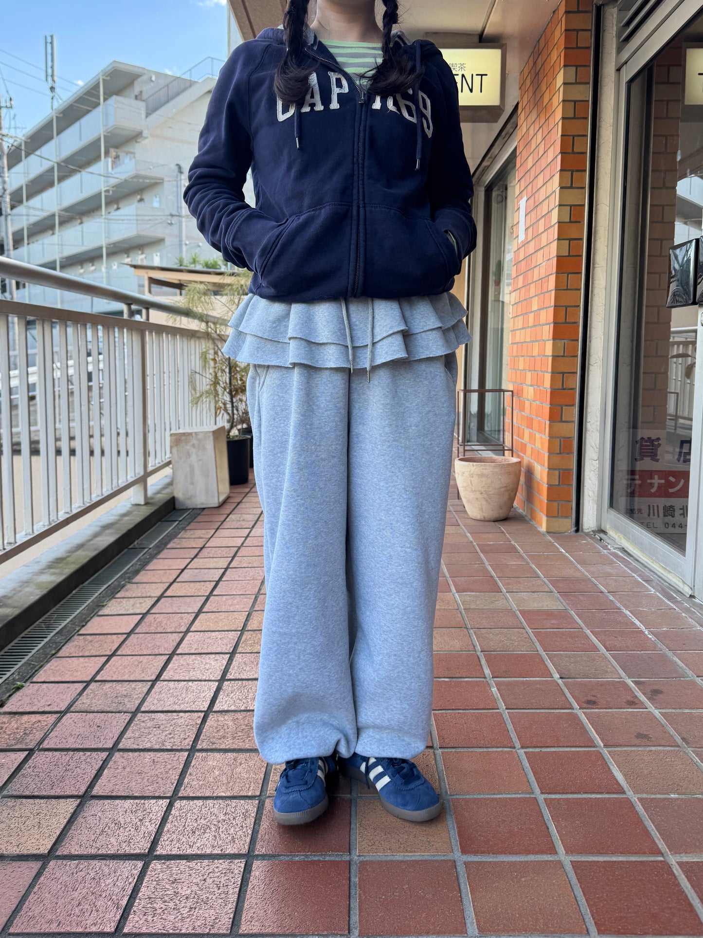 フリルデザインスウェットパンツ DPB84078