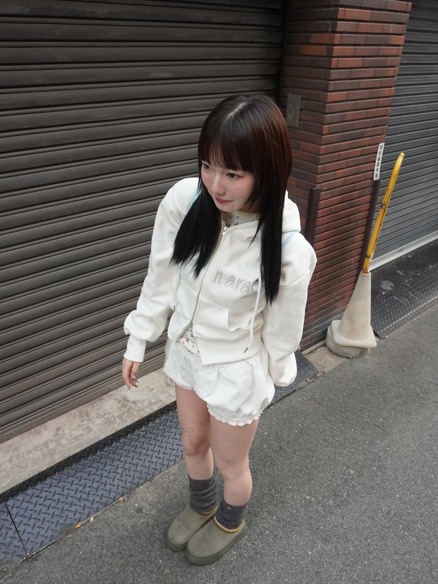 ストーンロゴダブルジップパーカー DPB85325