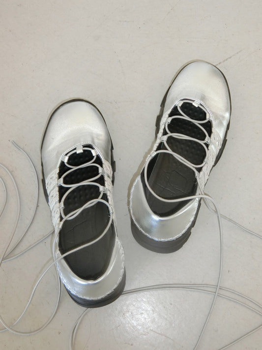 編み上げリボンシルバーシューズ DPB43243