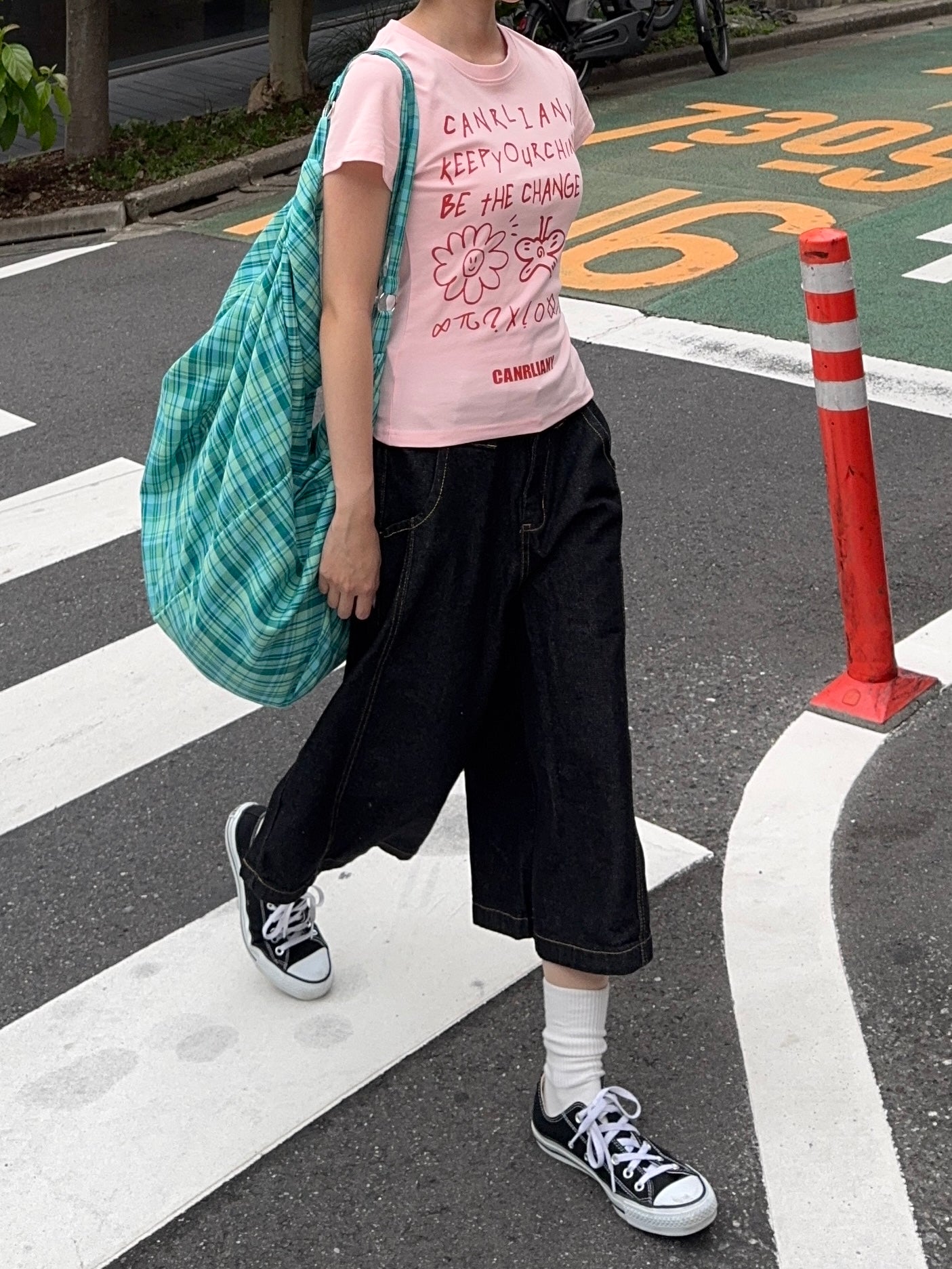 スマイリーフラワーTシャツ DPB91002