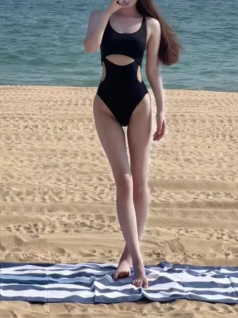 カットアウトデザインスイムウェア DPB71731