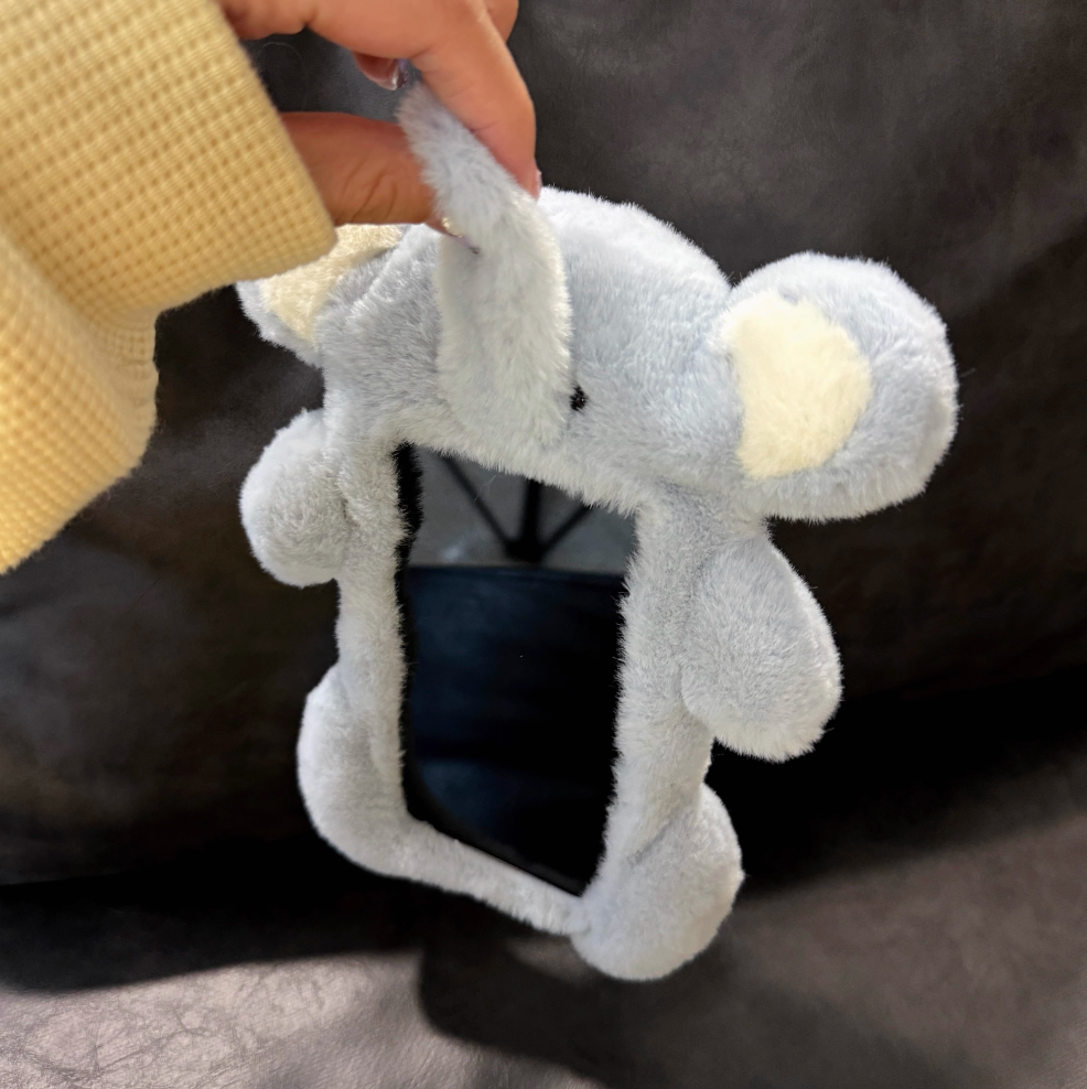 ゾウiphoneケース CPA44109