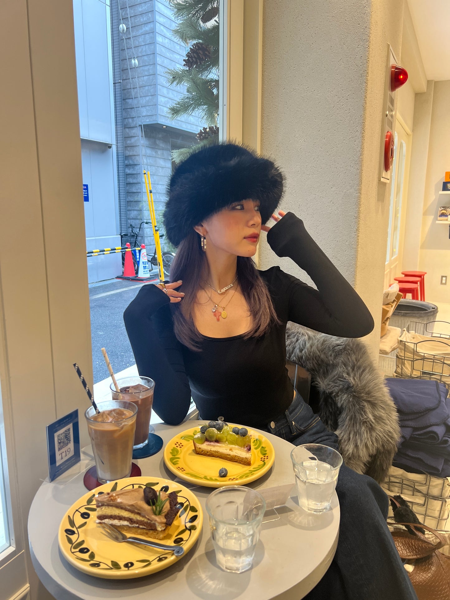 モコモコ帽子 DPA69180