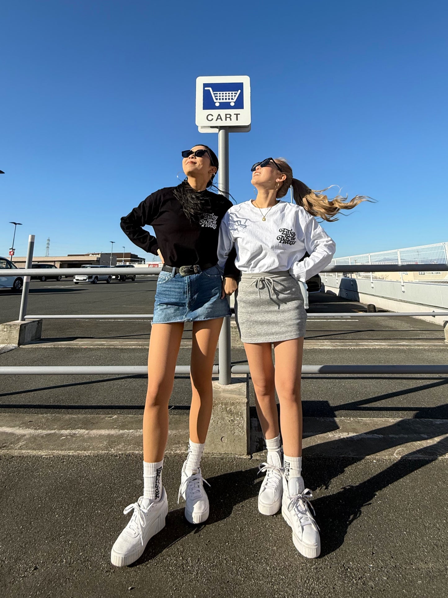 ユニセックスロゴロングスリーブTシャツ DPB73254