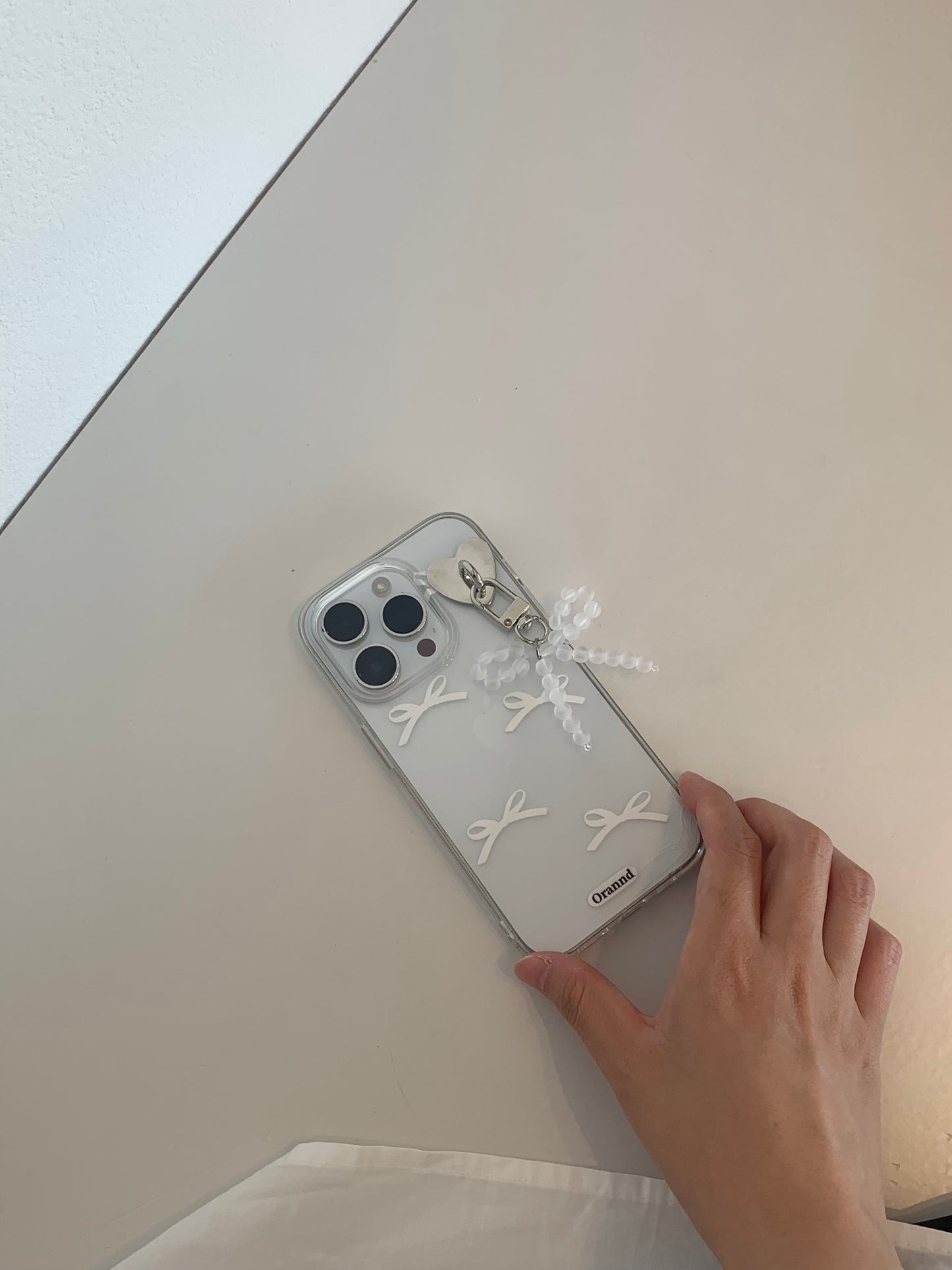 ホワイトリボンスマホケース DPB43279