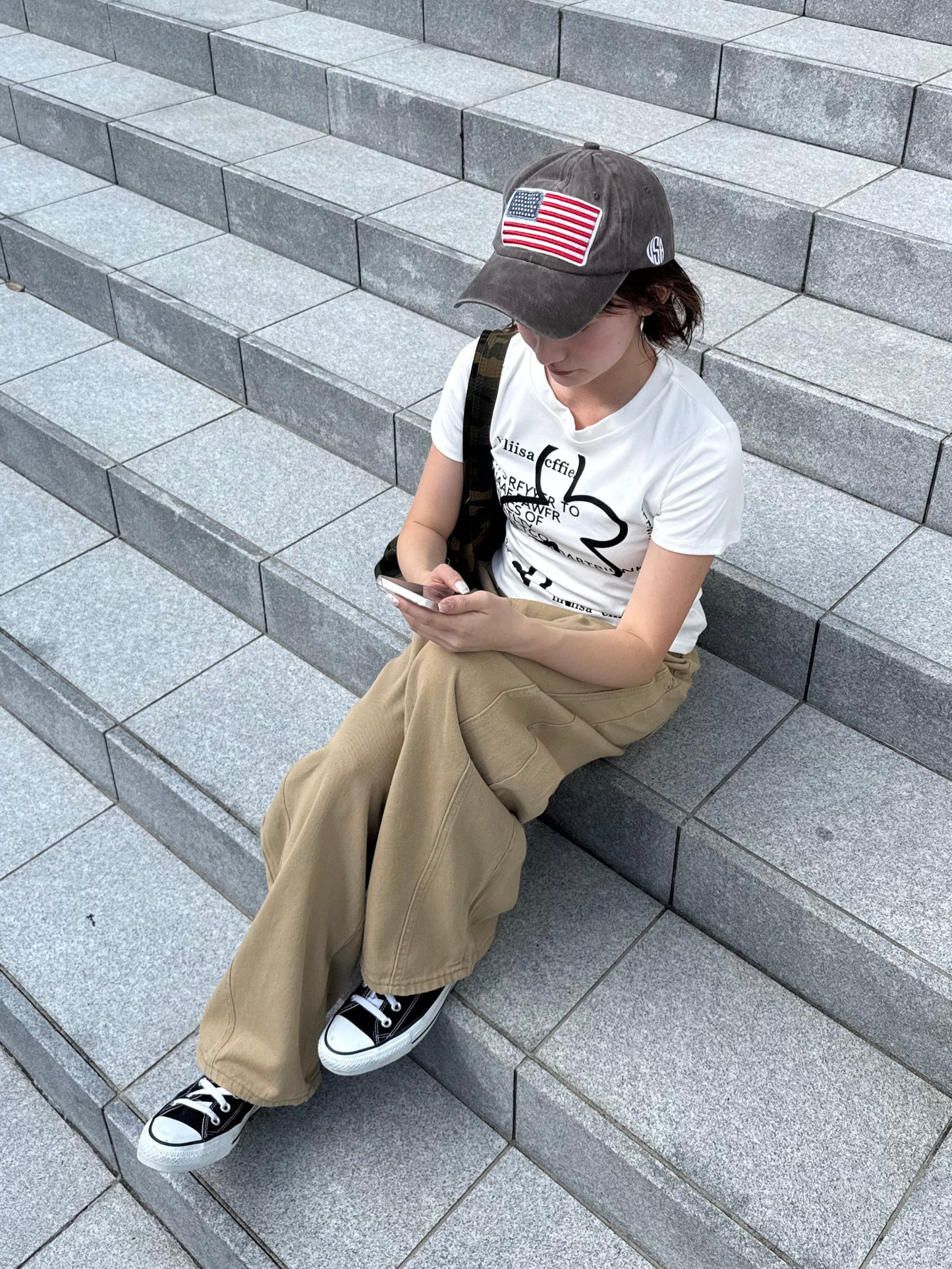 フラワープリントTシャツ DPB91027
