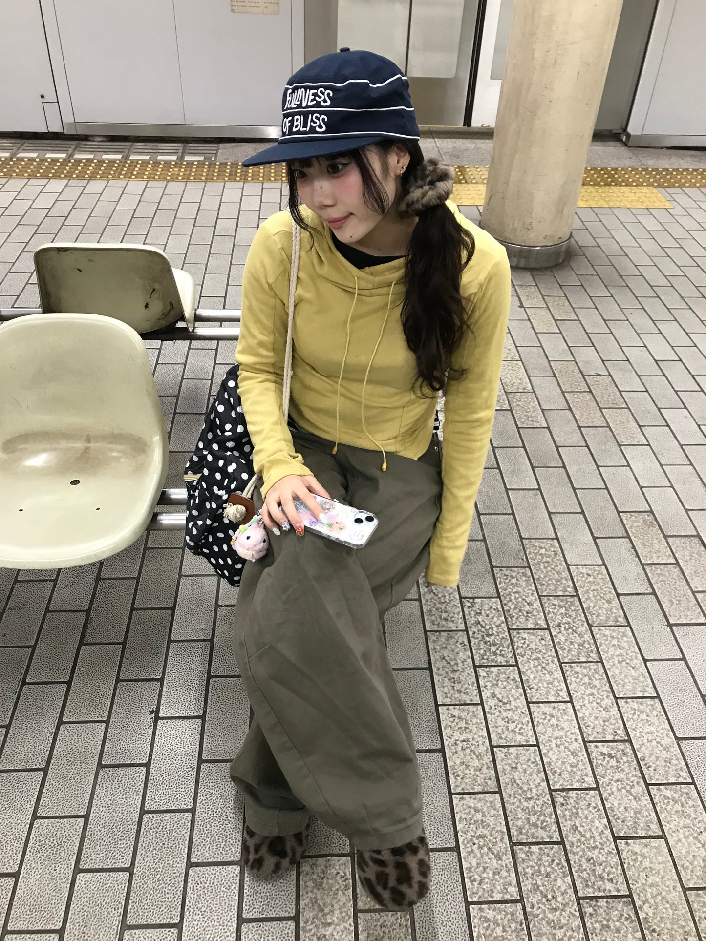 ユニークフーディートップス DPB89156