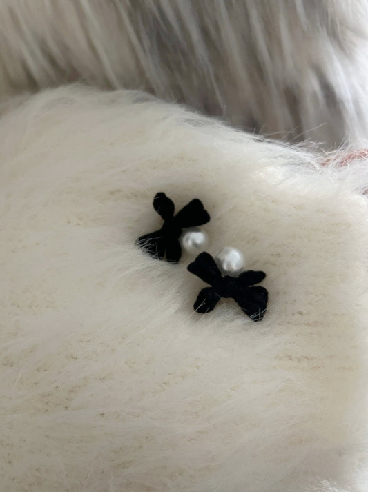 パールリボンピアス DPB69034