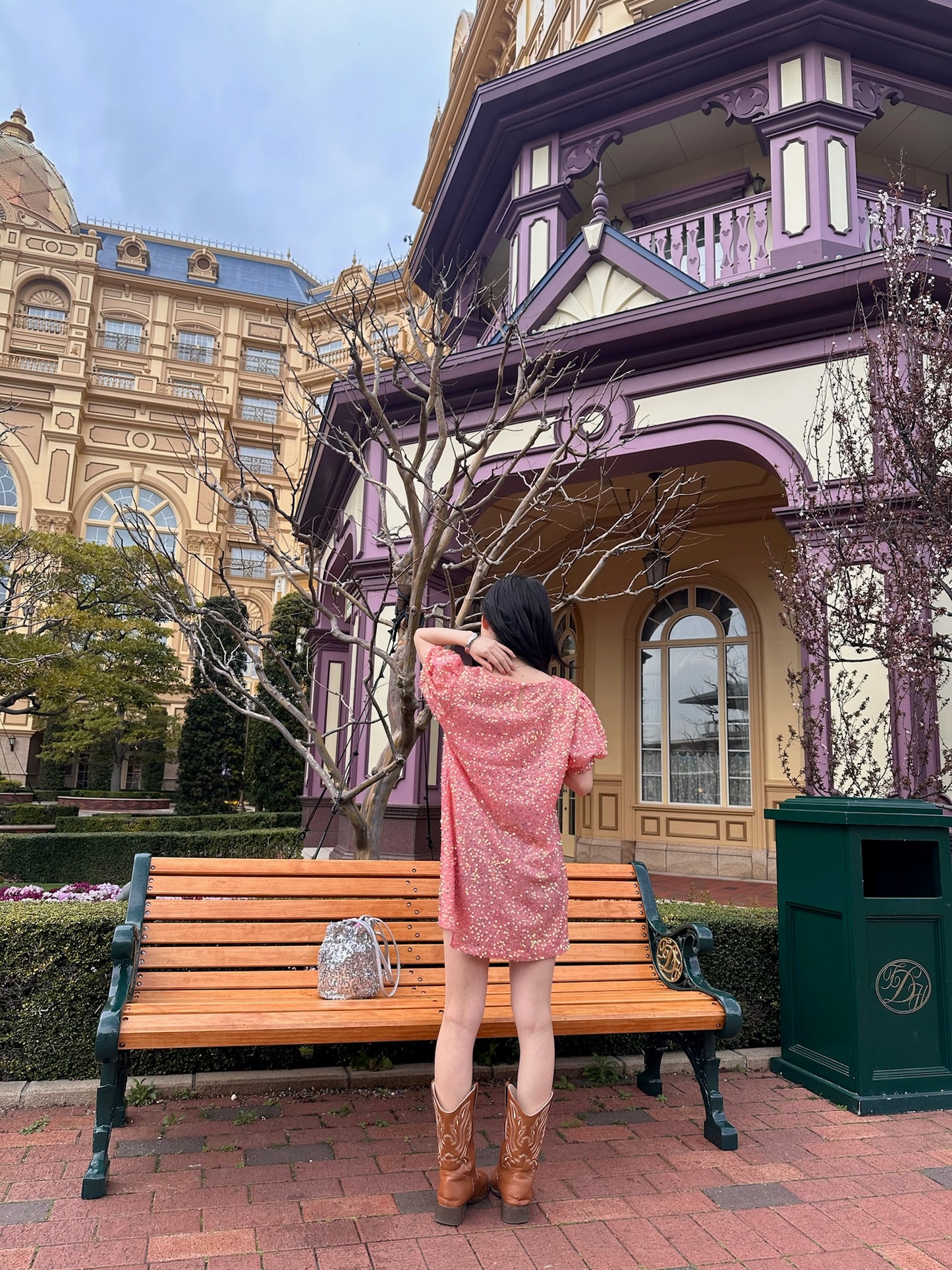 スパンコールピンクミニワンピース DPA43309