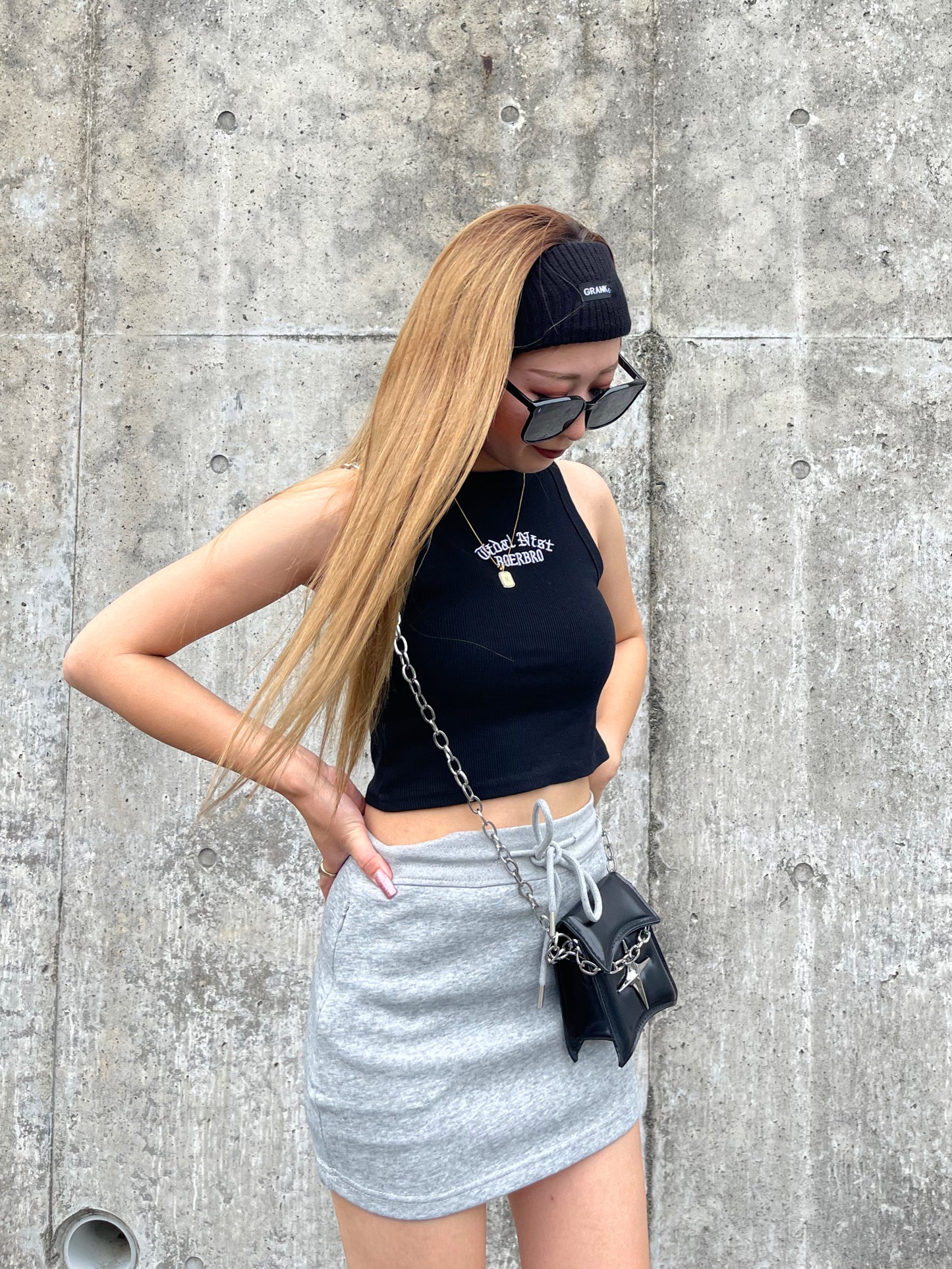 スリムクロップドタンクトップ DPB73085