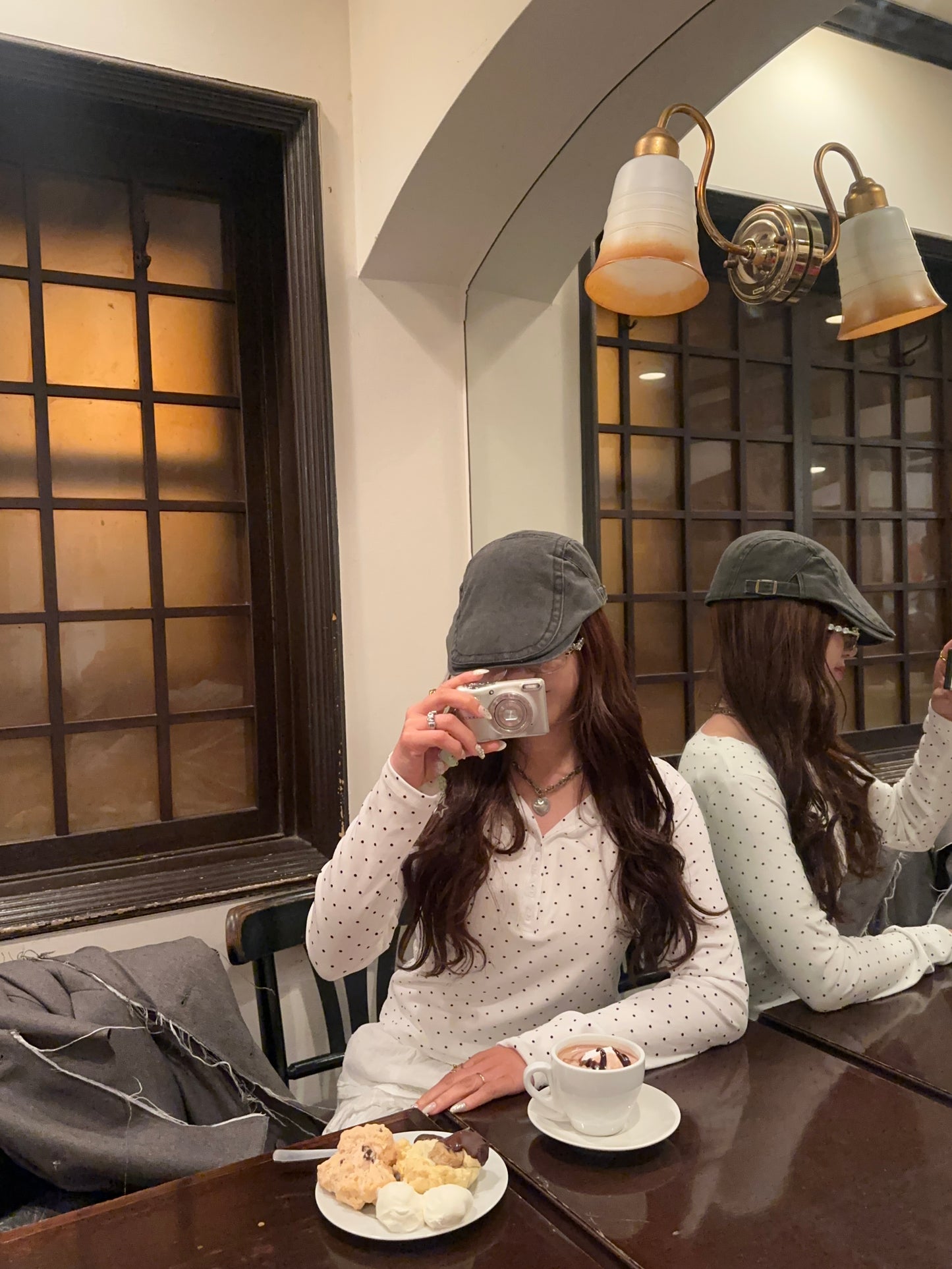 Vネックドットトップス DPB87051