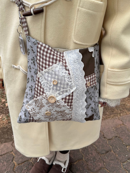 フラワーパッチワークショルダーバッグ DPC03002