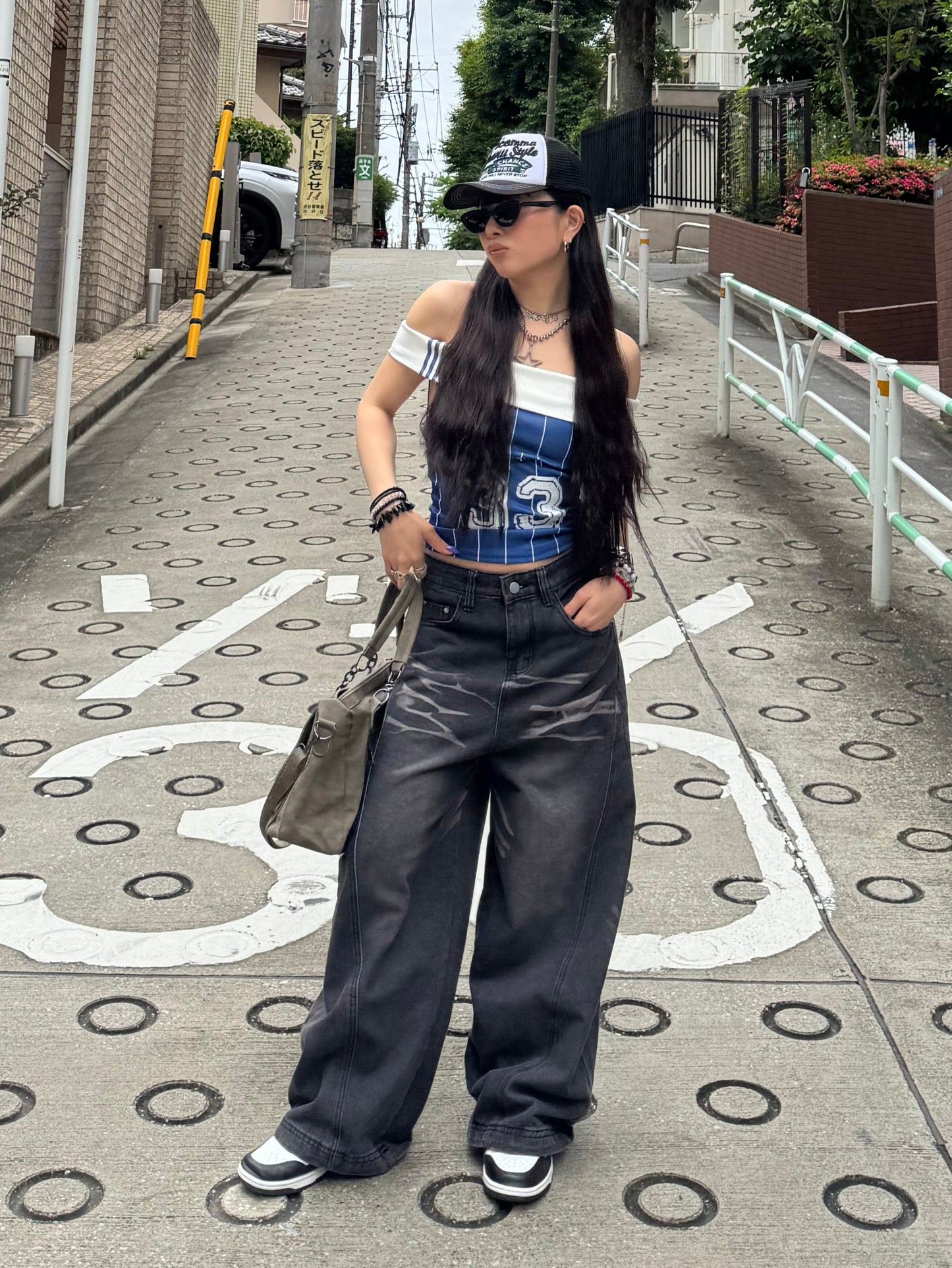 ナンバーオフショルダートップス DPB86053