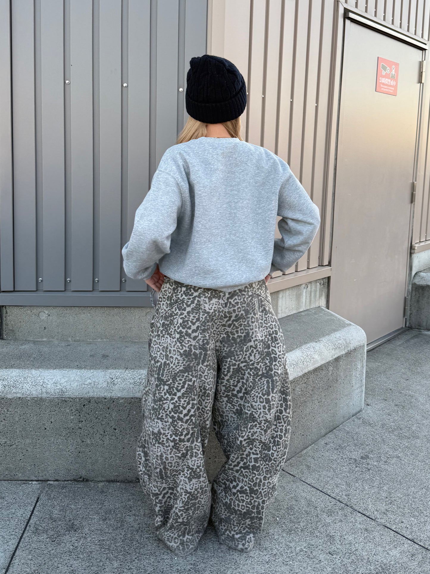 PARISスウェット DPB73518