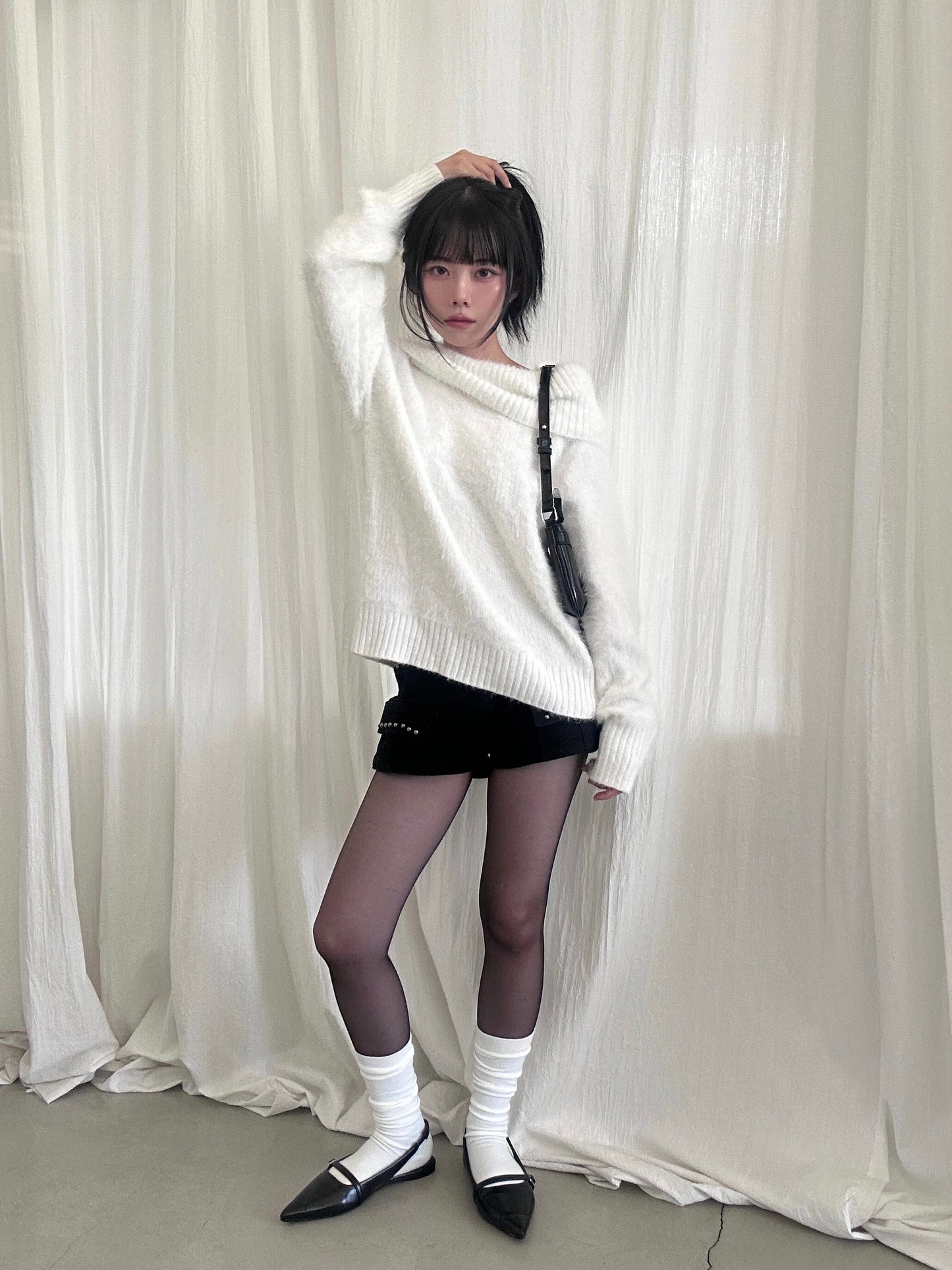 ファーオフショルニット DPB43213