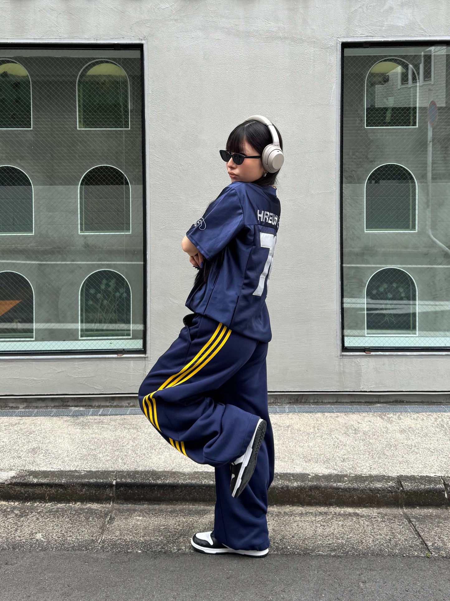 VネックナンバーTシャツ DPB86062