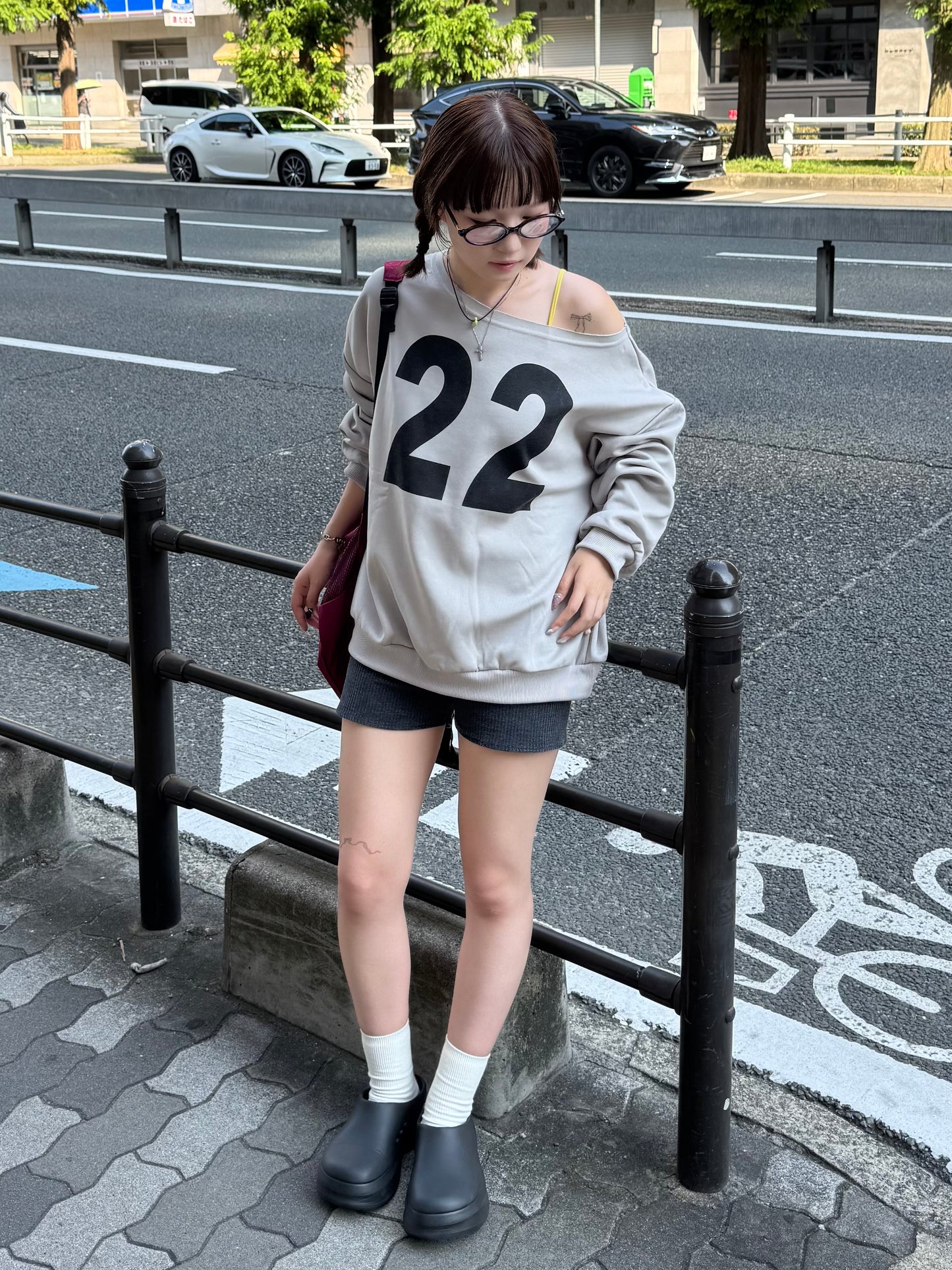22ロゴオフショルスウェット DPB85293