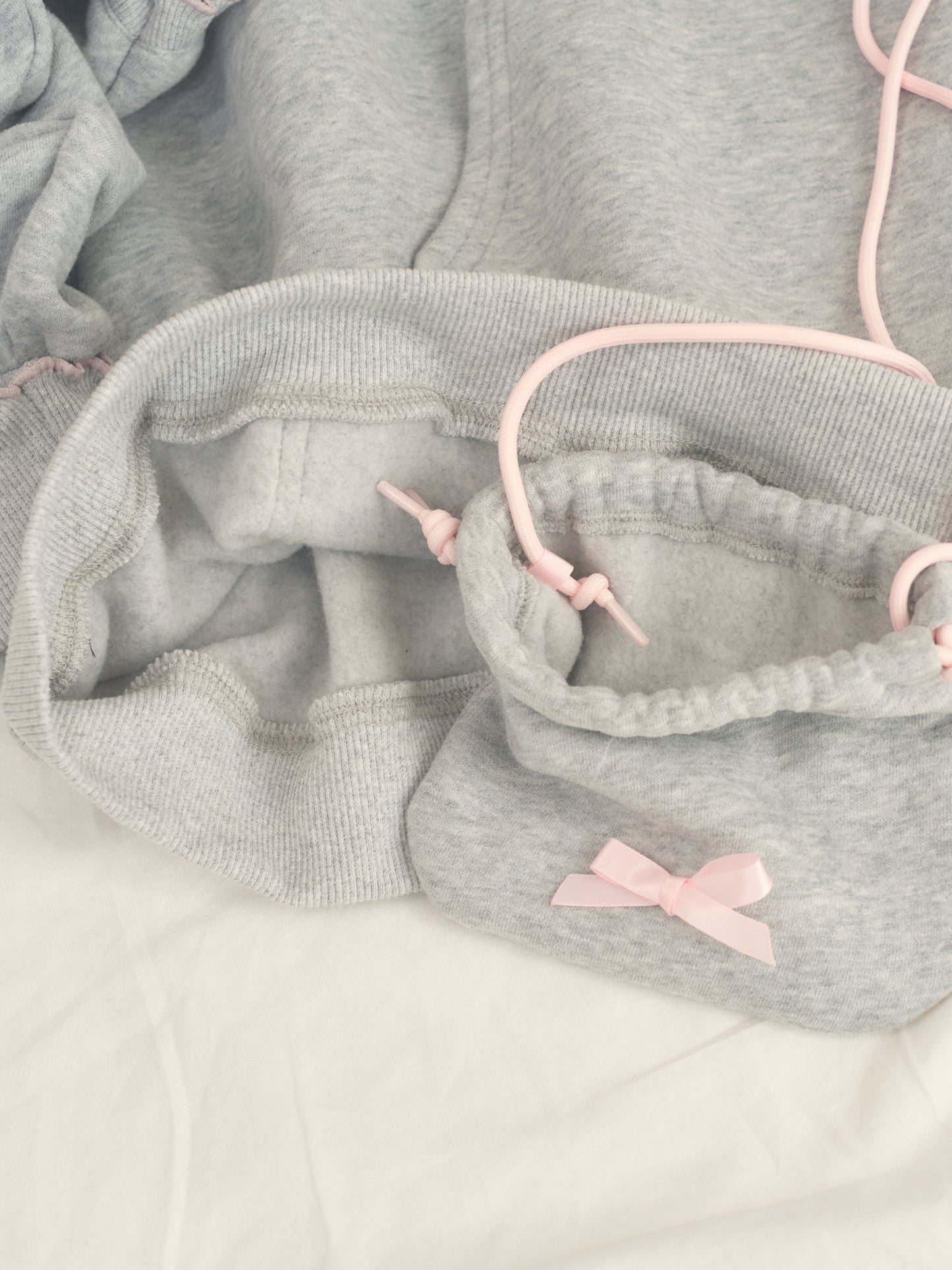 UneUne big hoodie (mini kincyaku set)