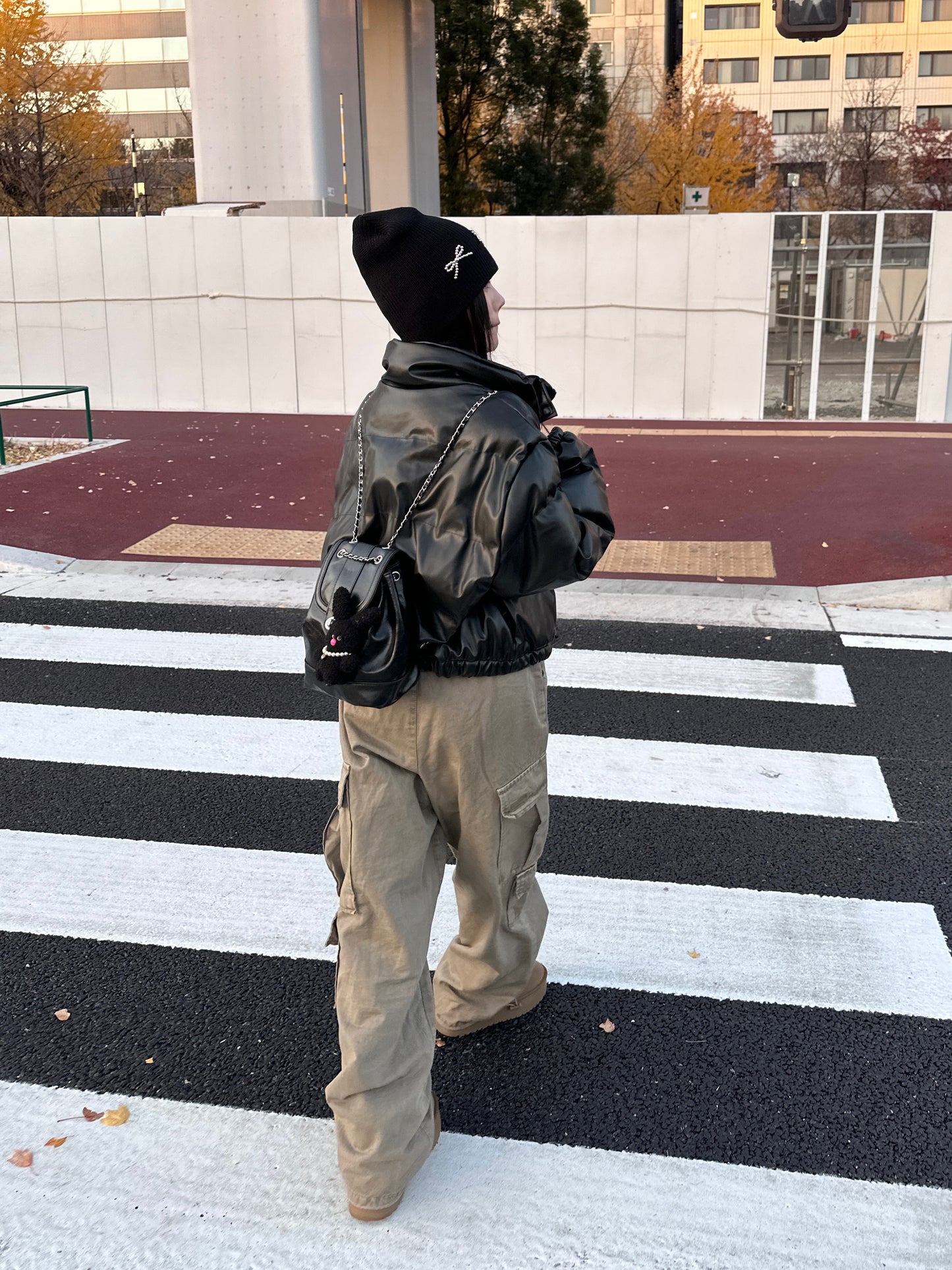 ブラックシルバーリュックバッグ DPB43188