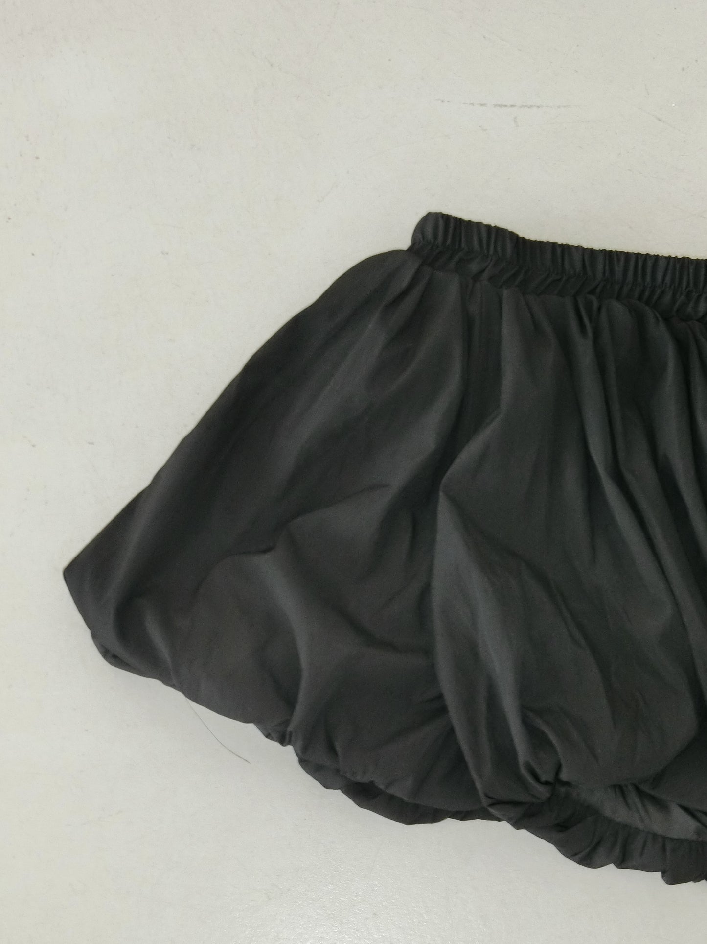 ブラックバルーンスカート DPB43285
