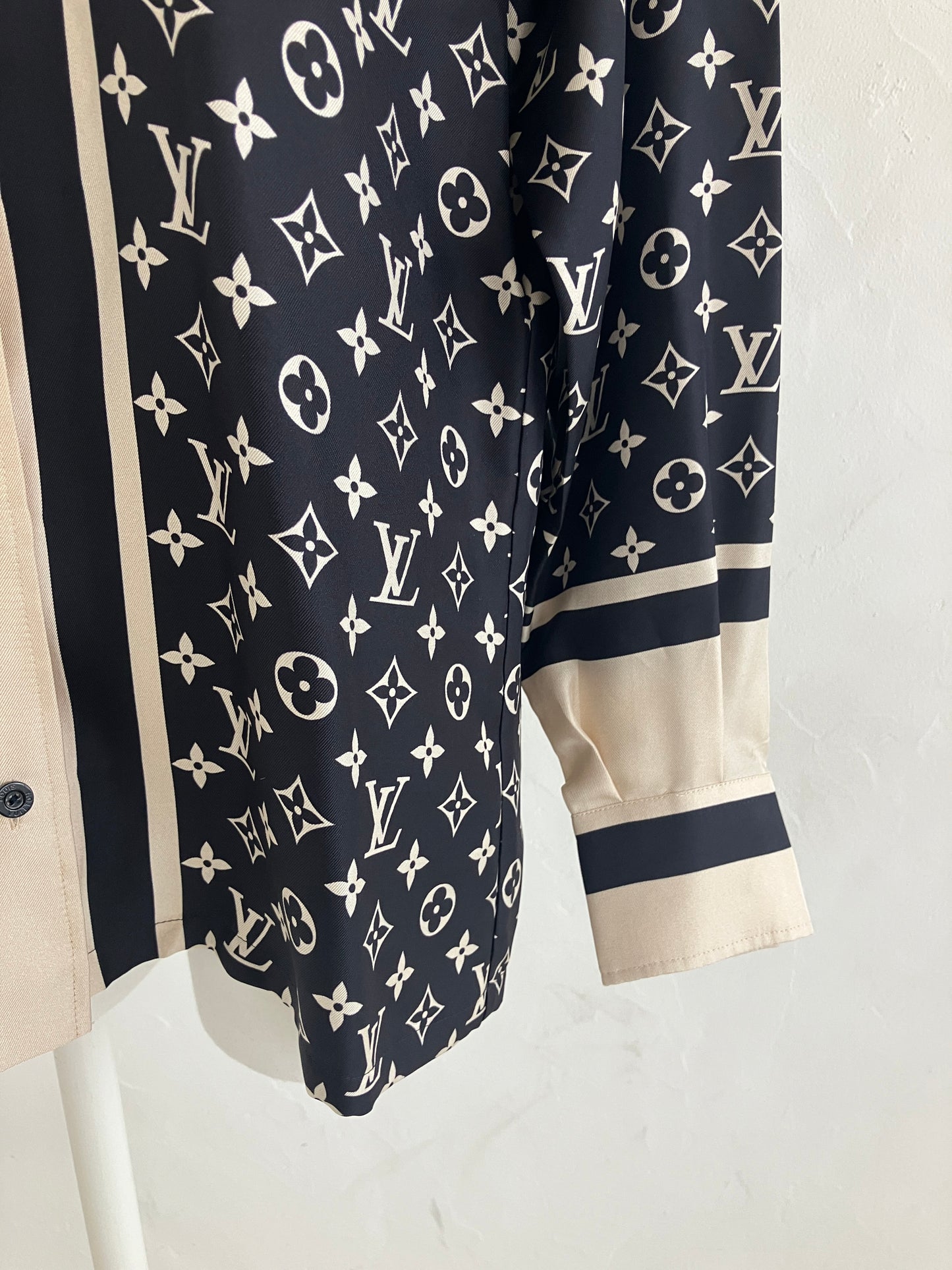 【LOUIS VUITTION】シャツ UPA05003