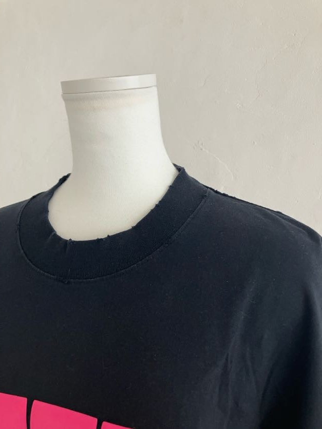 【VETEMENTS】Tシャツ UPA05011
