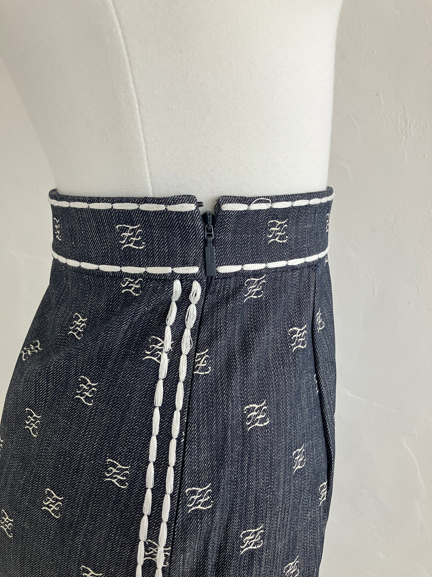 【FENDI】スカート UPA05055