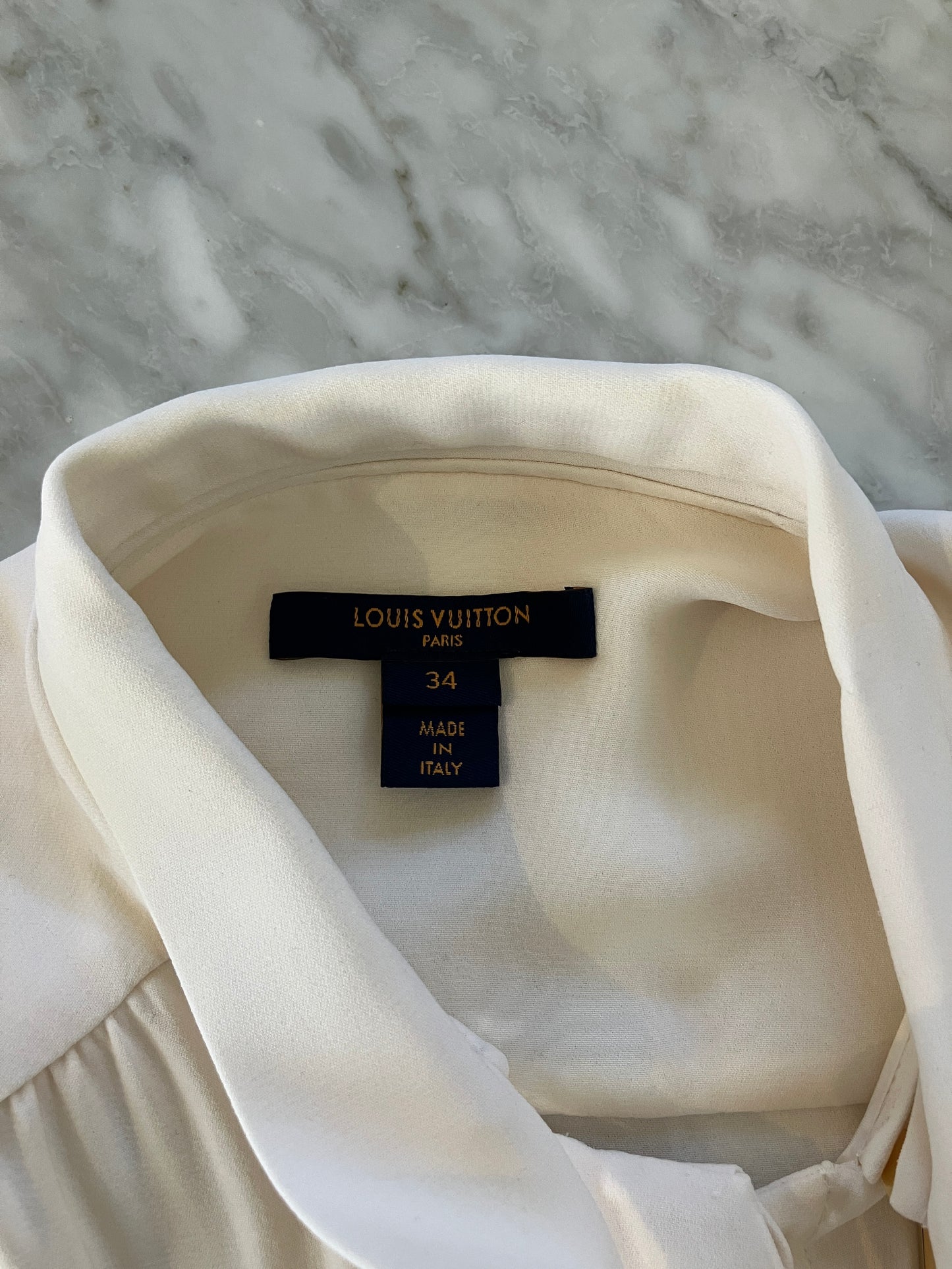 【LOUIS VUITTION】トップス UPA05019
