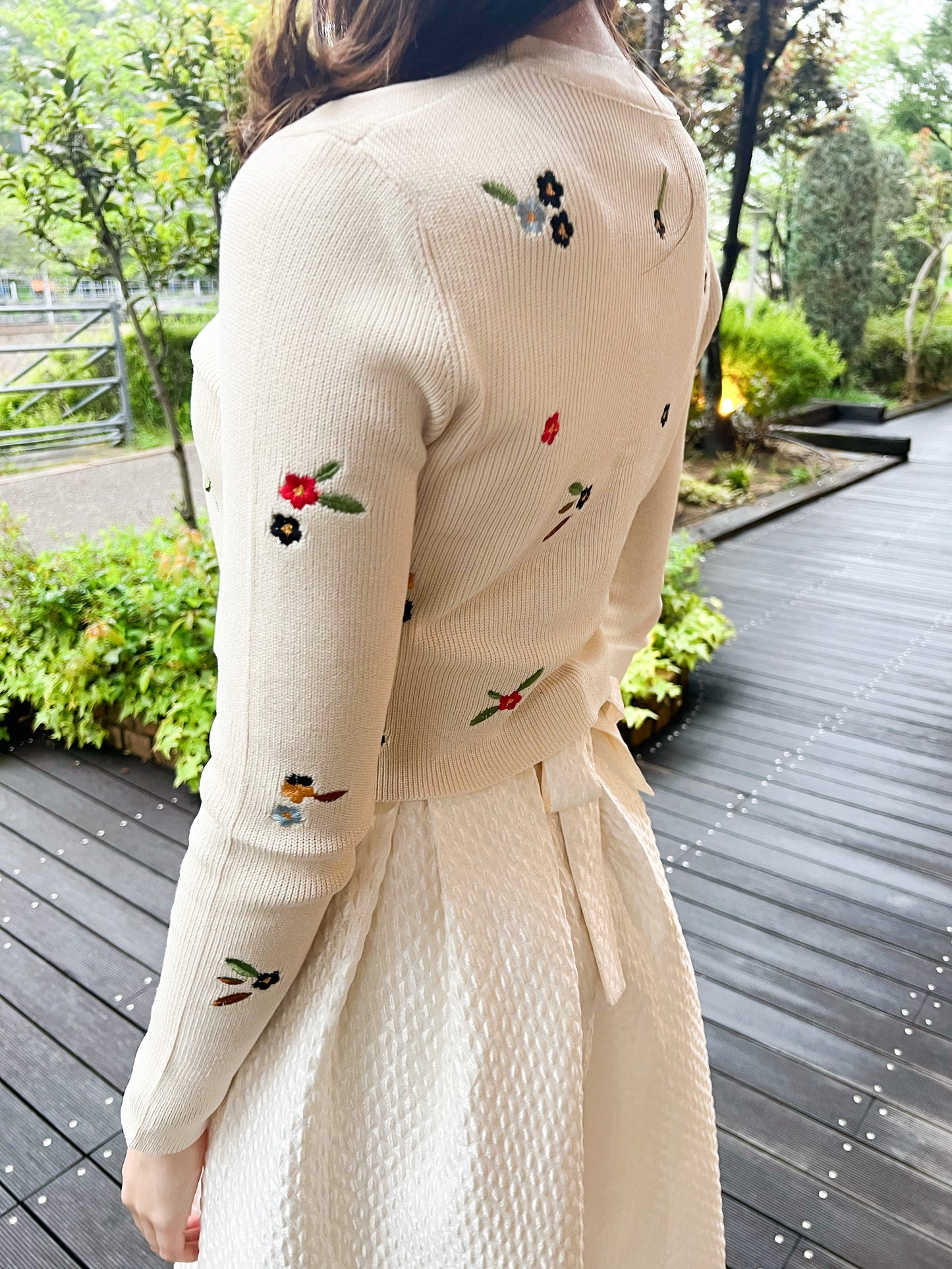 フラワー刺繍カーディガン CPA32010