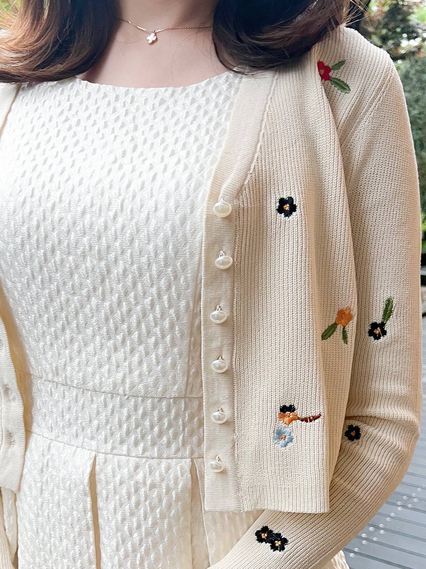 フラワー刺繍カーディガン CPA32010