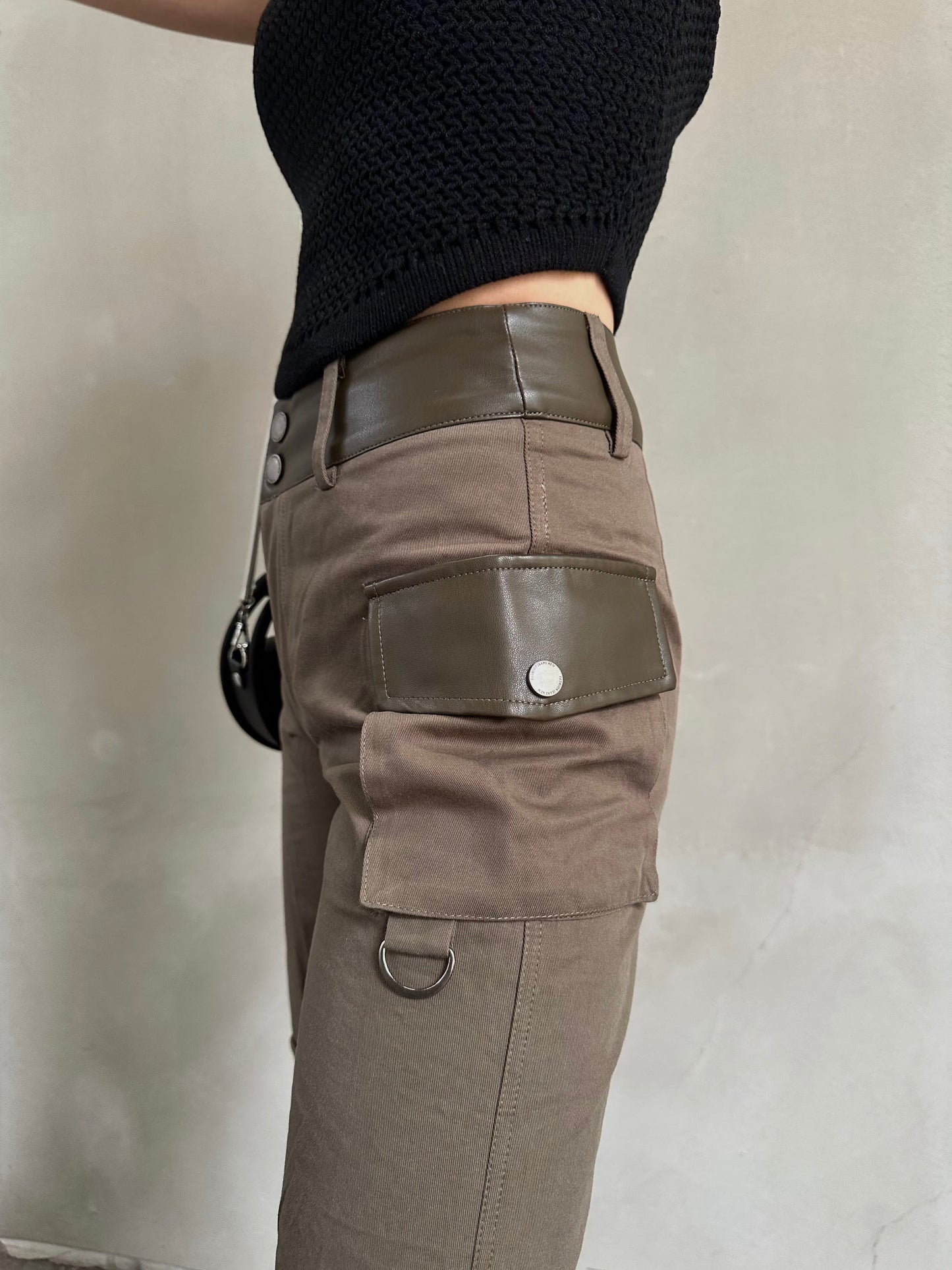 ウエストレザーブーツカットパンツ DPB26149