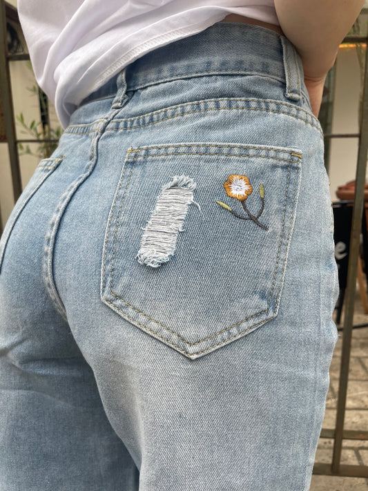 フラワーダメージデニムハーフパンツ DPA43184