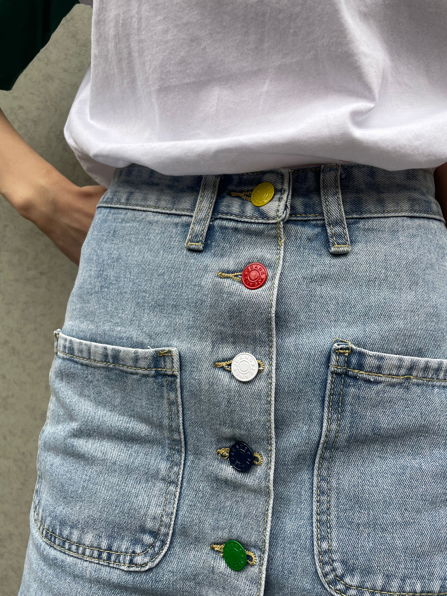 カラフルボタンデニムスカート DPA43186