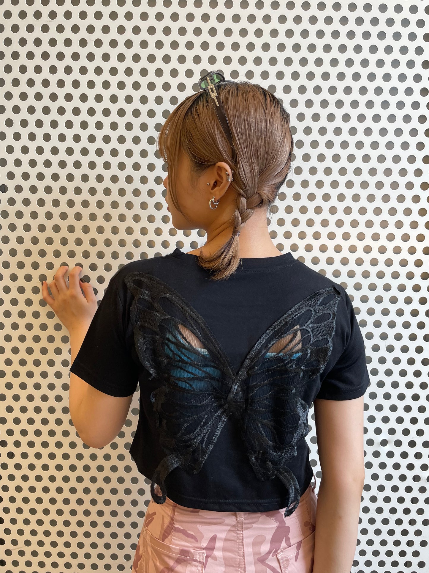 バックバタフライクロップドTシャツ DPA20263