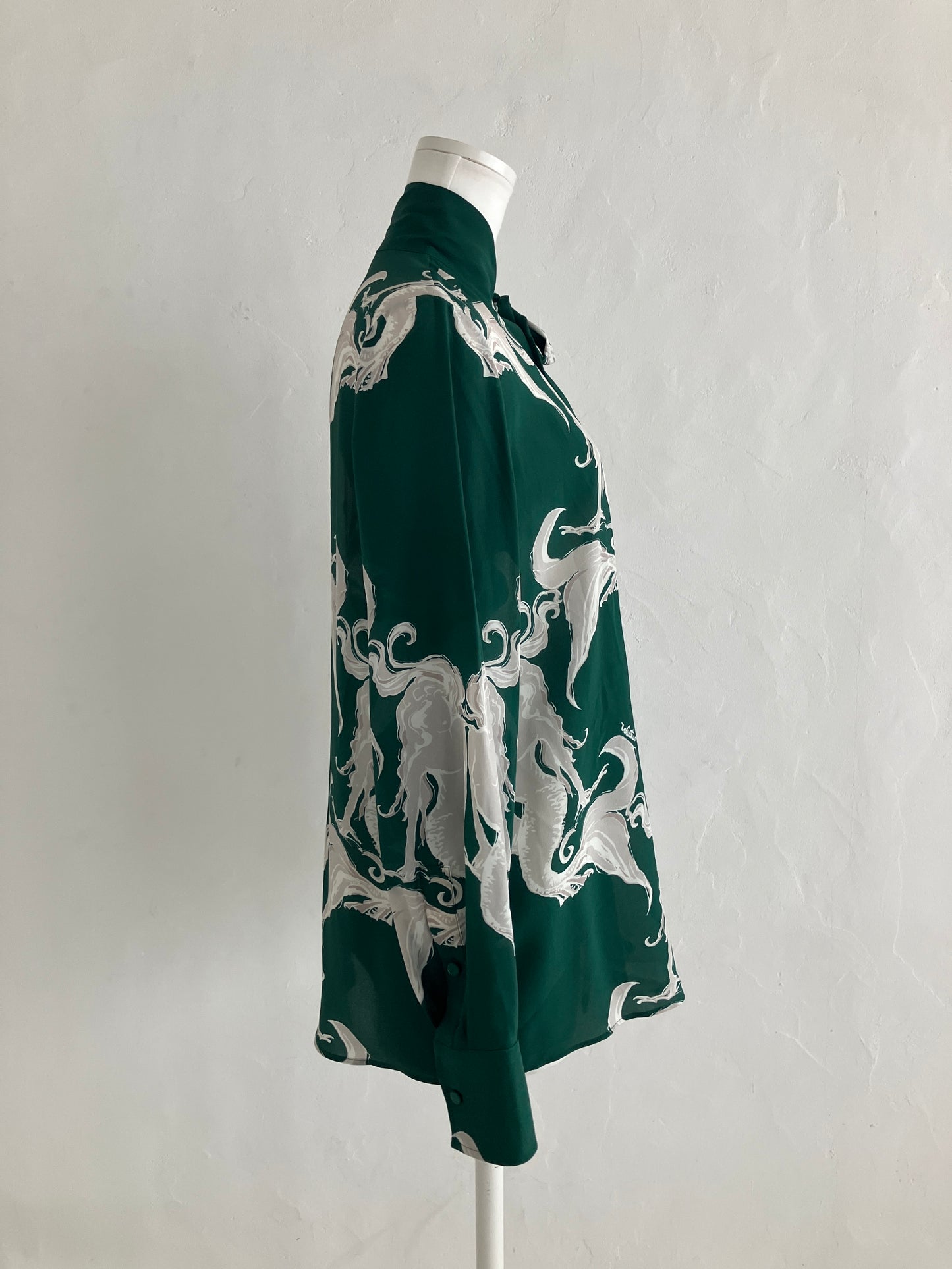 【VALENTINO】シャツ UPA05100