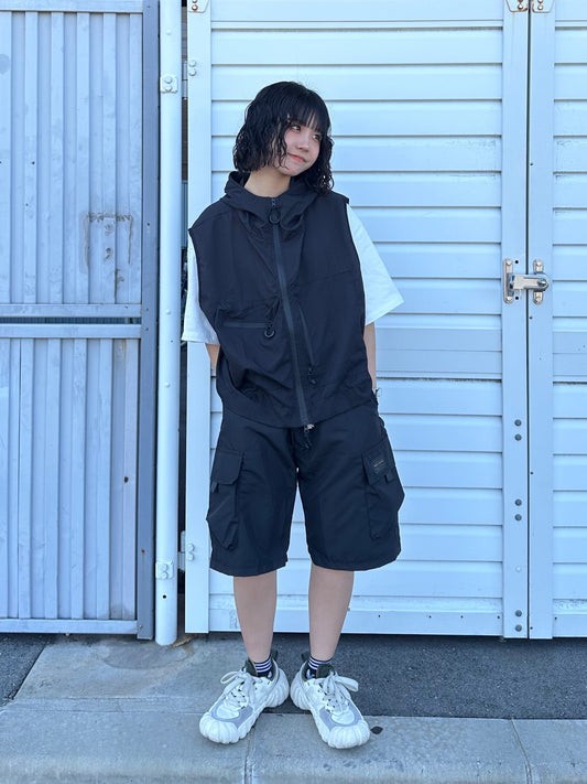 フード付きアウトドアベスト DPB70098