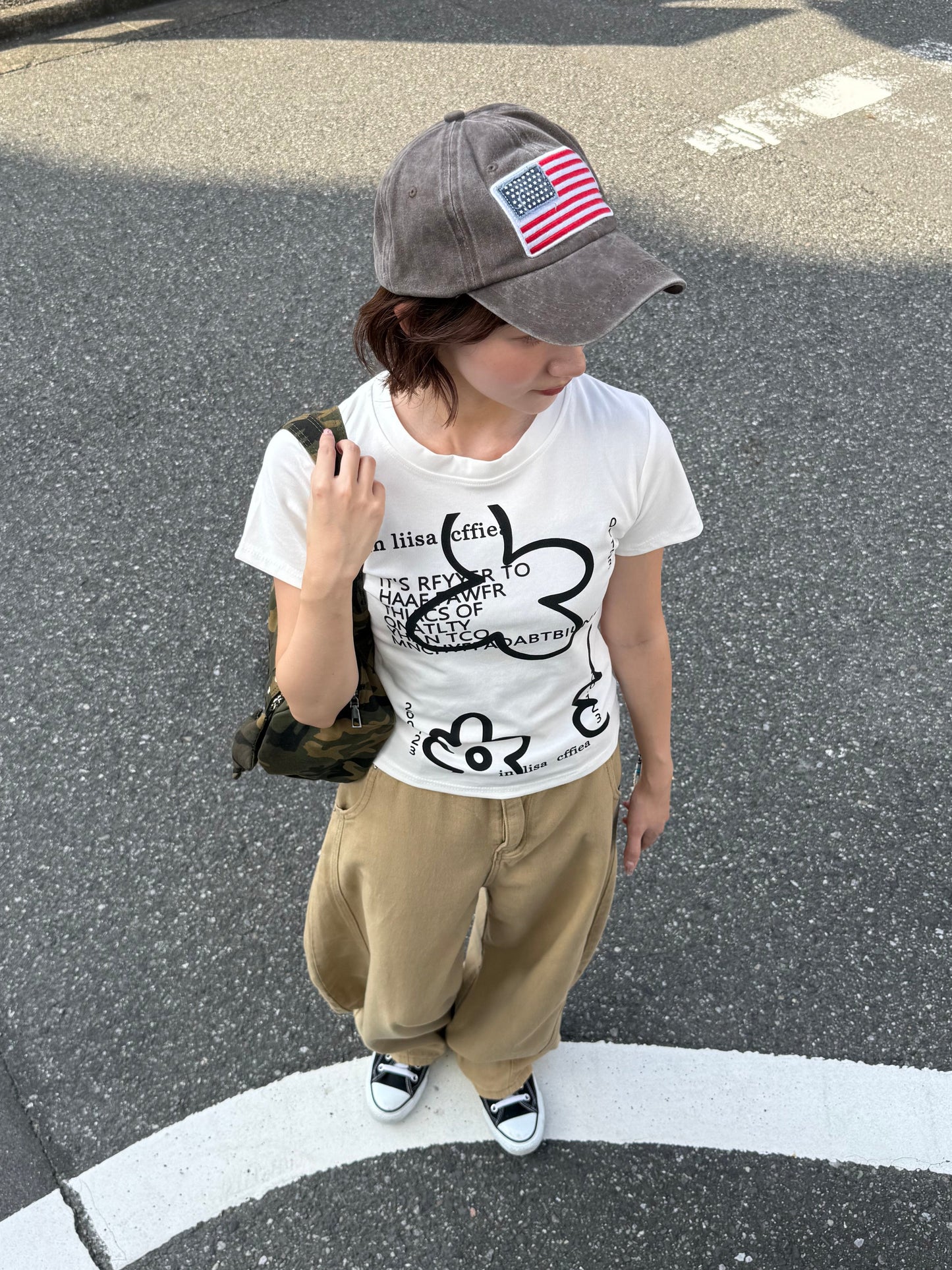 フラワープリントTシャツ DPB91027